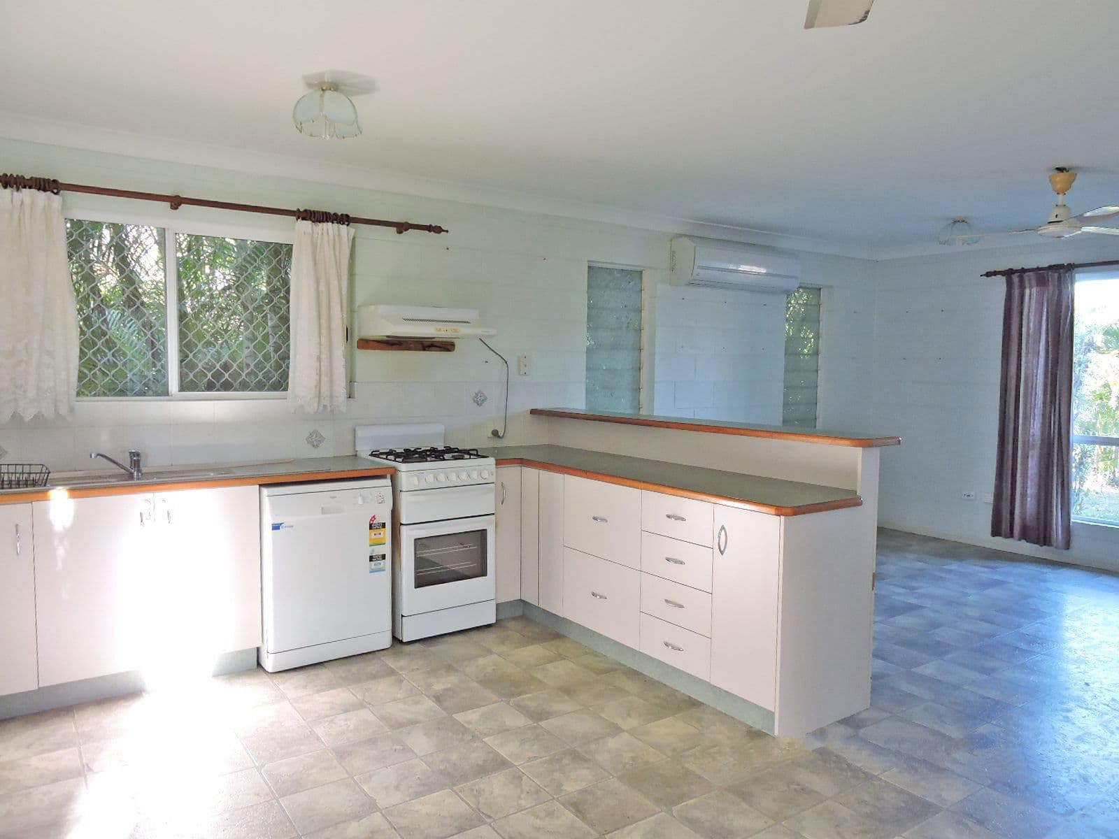 51 Brooks Street, Railway Estate QLD 4810, Railway Estate - Image 1