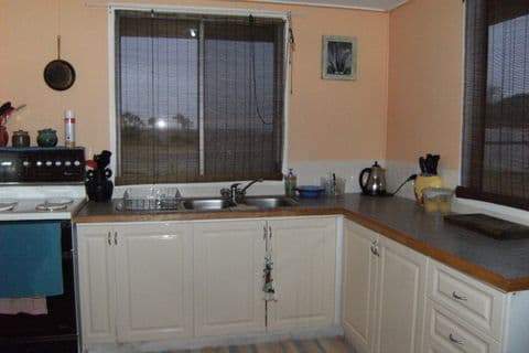 16 Bowden Street, PITTSWORTH QLD 4356, Pittsworth - Thumbnail 2