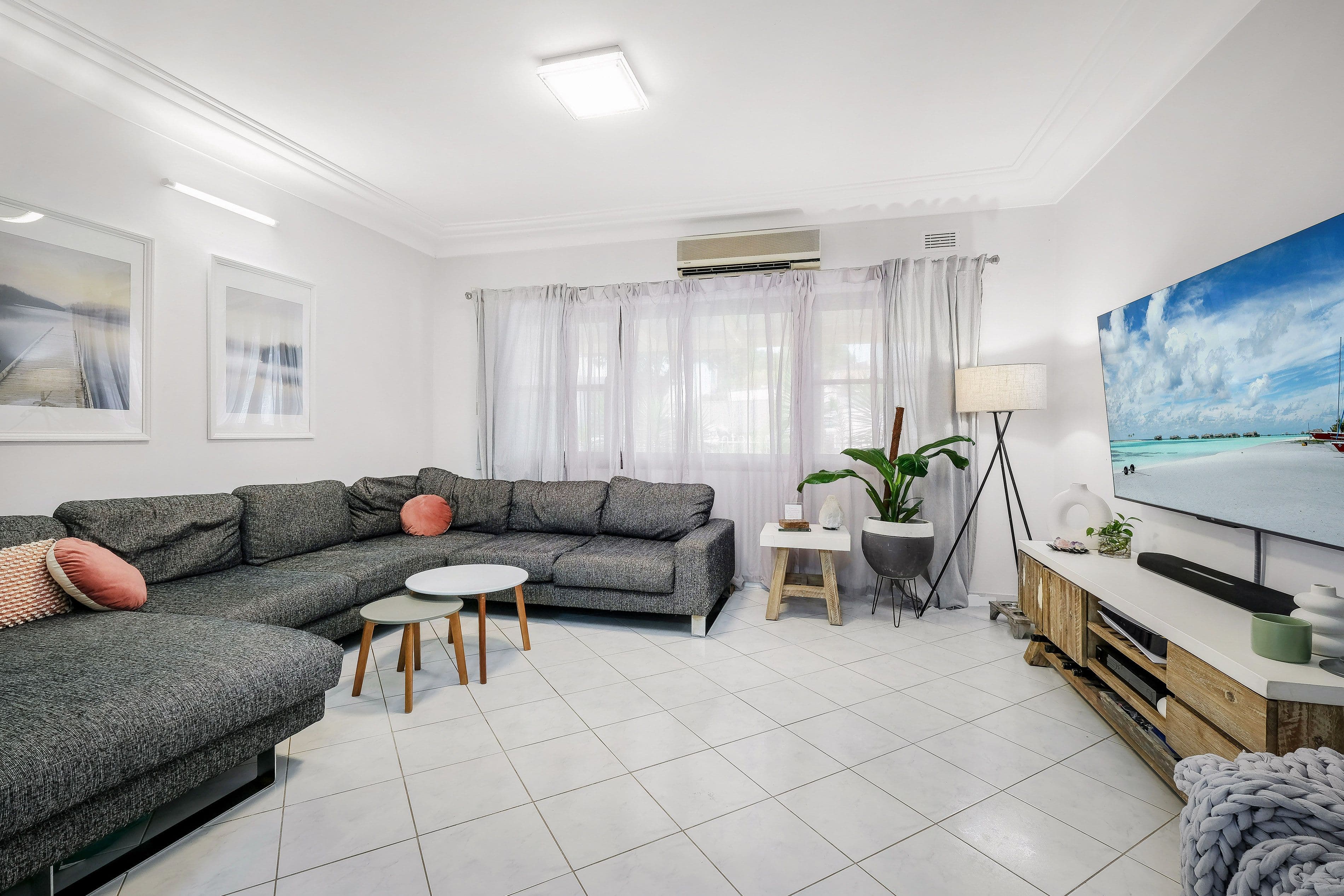 29 Johnstone Street, Peakhurst NSW 2210, Peakhurst - Thumbnail 2