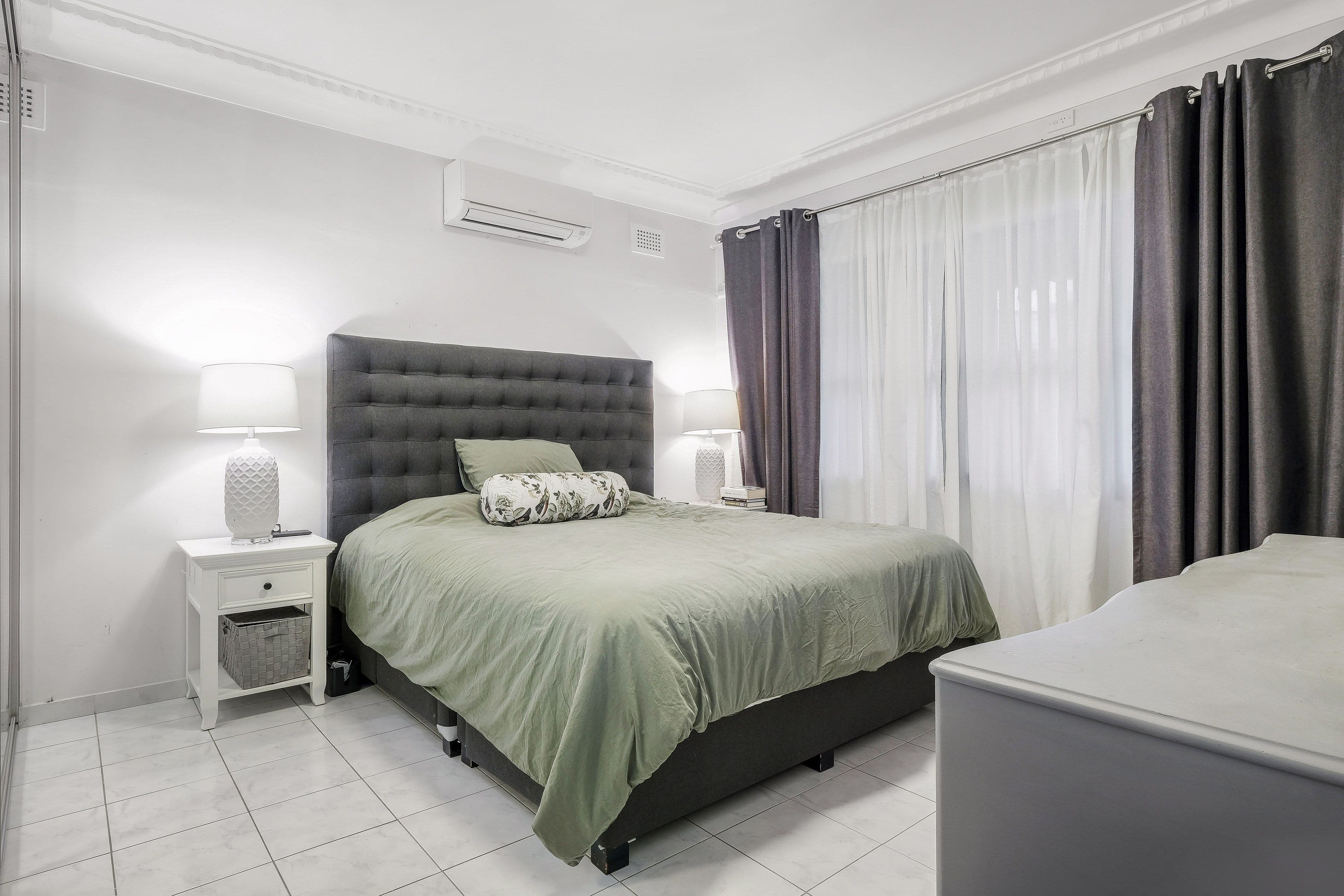 29 Johnstone Street, Peakhurst NSW 2210, Peakhurst - Thumbnail 4