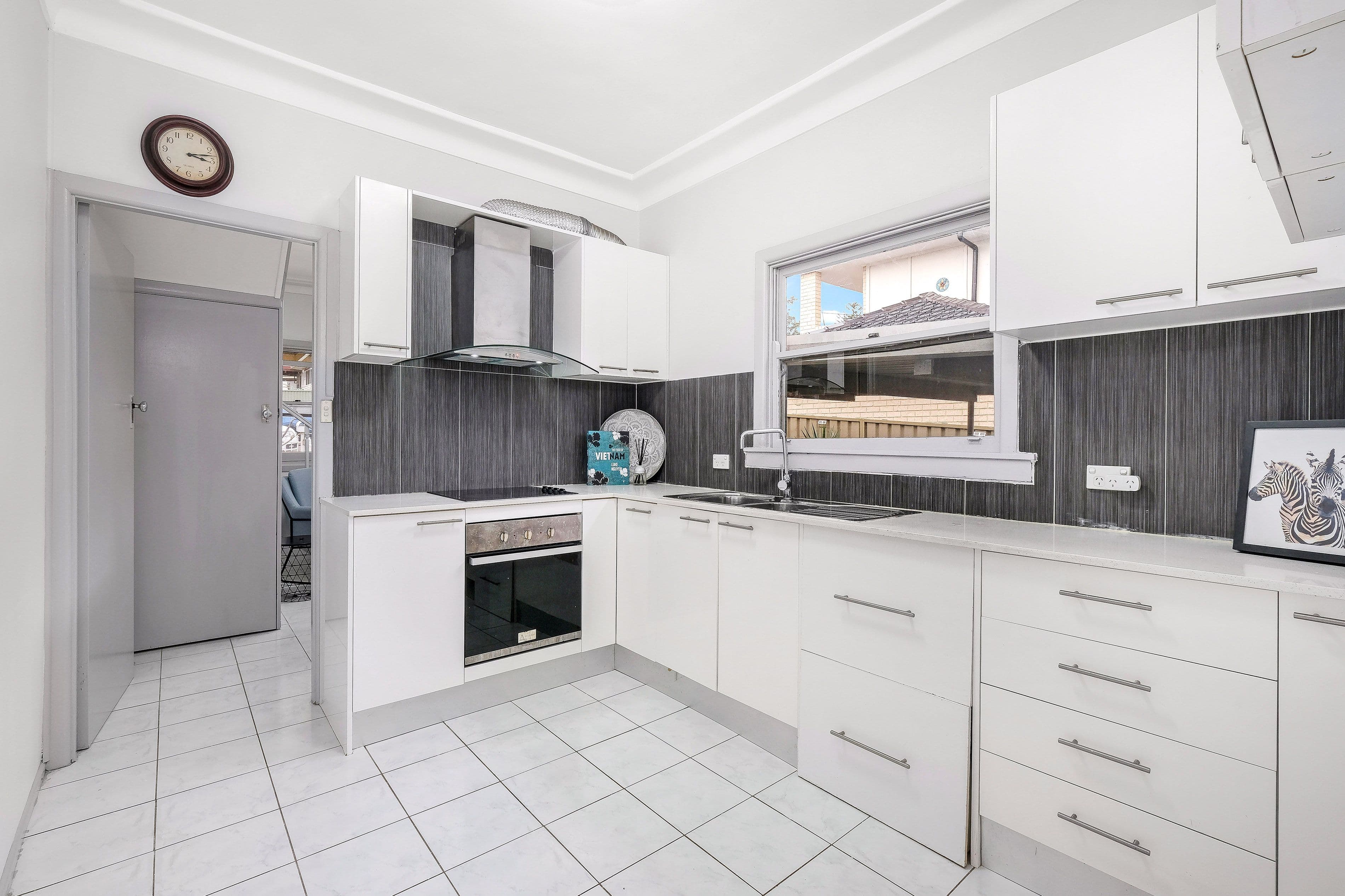 29 Johnstone Street, Peakhurst NSW 2210, Peakhurst - Thumbnail 7