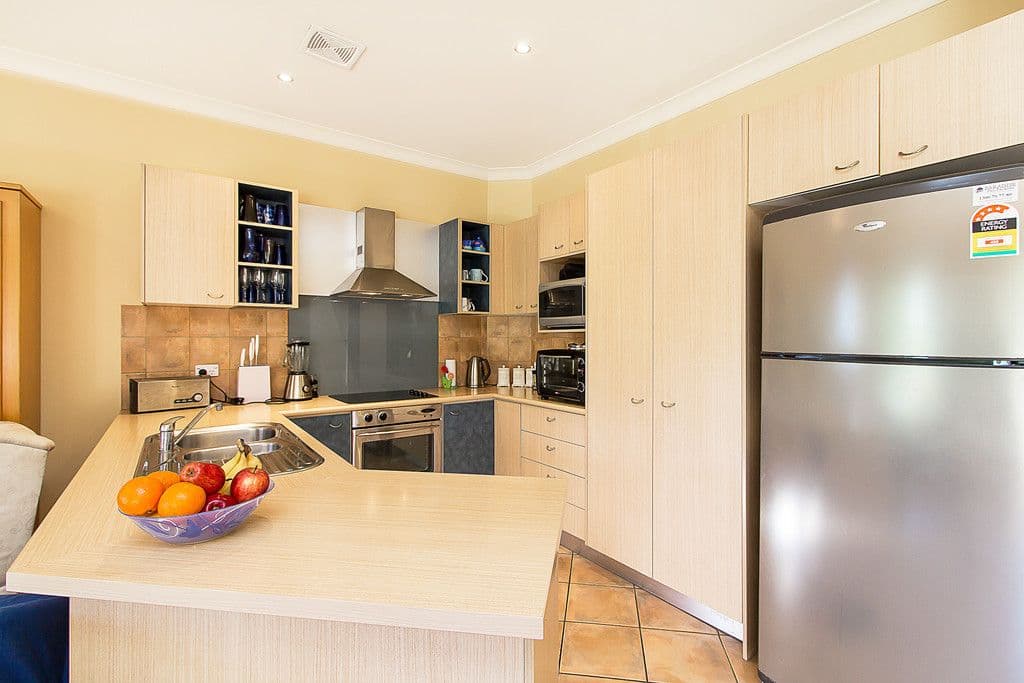 1 Shorehaven Place, VARSITY LAKES QLD 4227, Varsity Lakes - Thumbnail 2