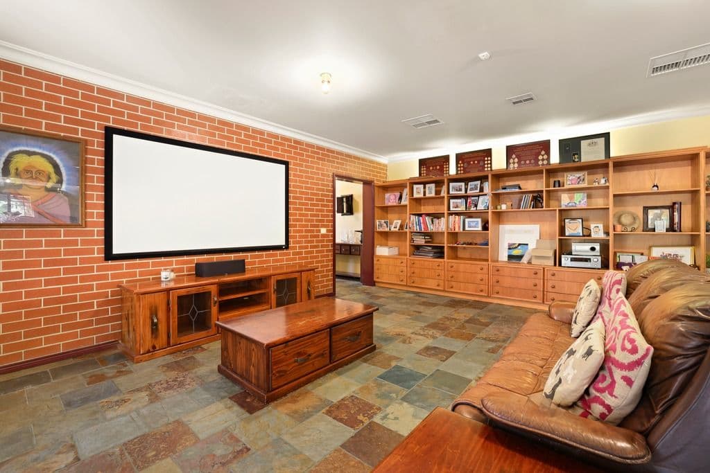 10 Erica Court, Hoppers Crossing VIC 3029, Hoppers Crossing - Thumbnail 4