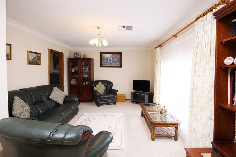 11 Cormorant Court, WEST LAKES SHORE SA 5020, West Lakes Shore - Thumbnail 2