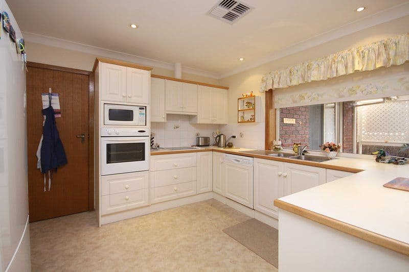 11 Cormorant Court, WEST LAKES SHORE SA 5020, West Lakes Shore - Thumbnail 8