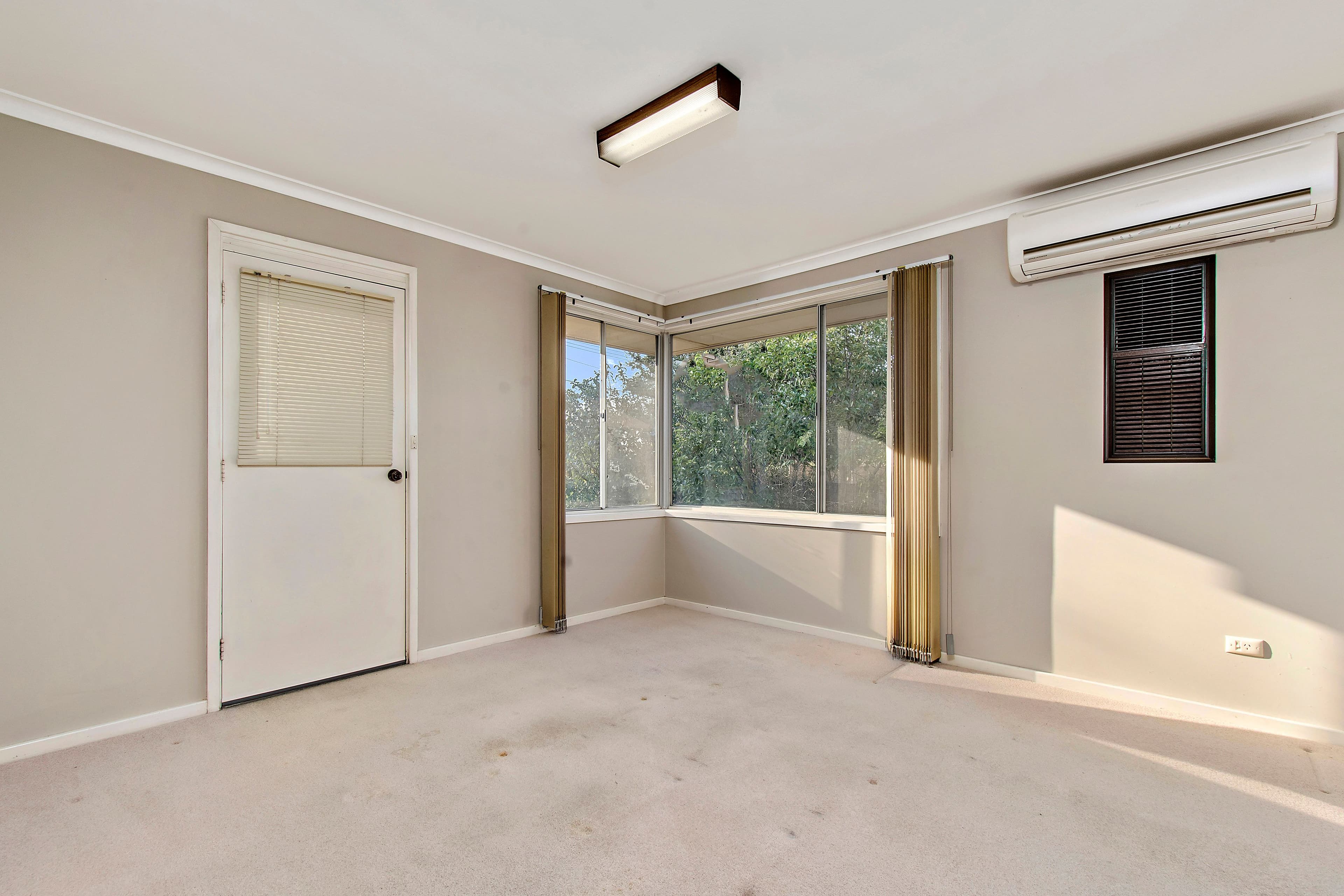 16 Nepean Place, Macquarie ACT 2614, Macquarie - Thumbnail 3