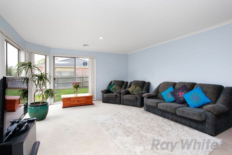 18 Bateman Grove, HAMPTON PARK VIC 3976, Hampton Park - Thumbnail 3