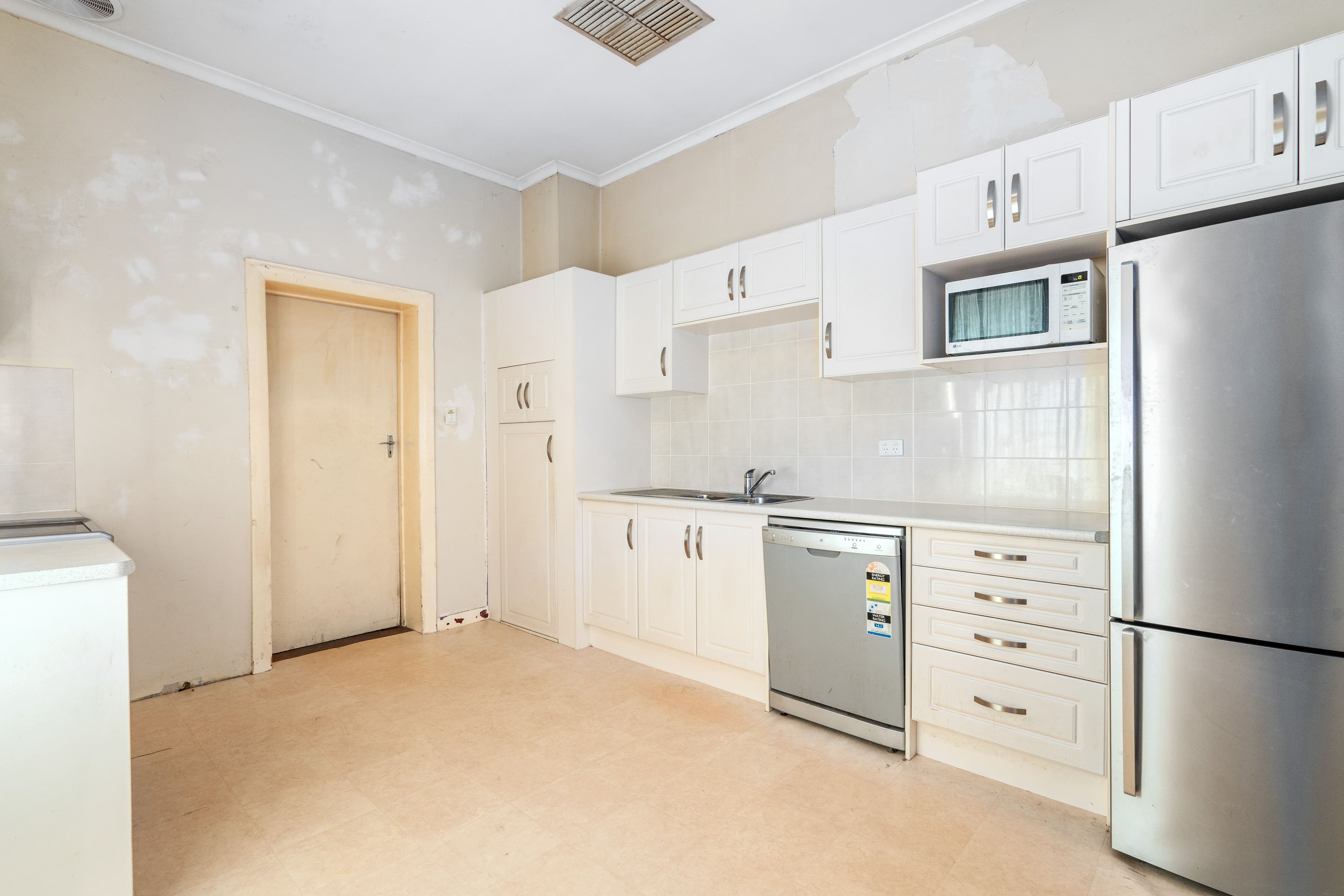 17 Railway Terrace, Ottoway SA 5013, Ottoway - Thumbnail 4