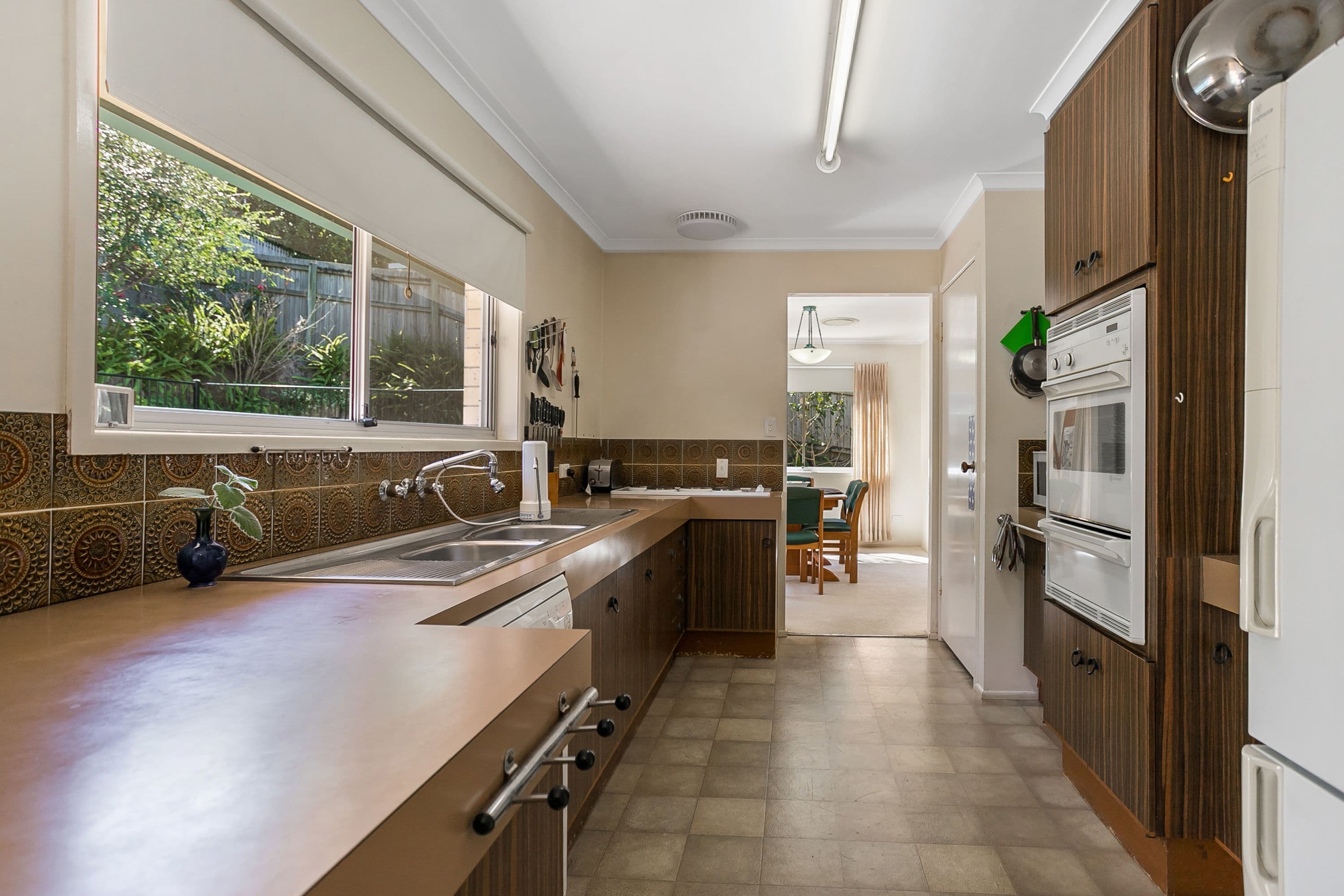 19 Marmindie Street, Chapel Hill QLD 4069, Chapel Hill - Thumbnail 4