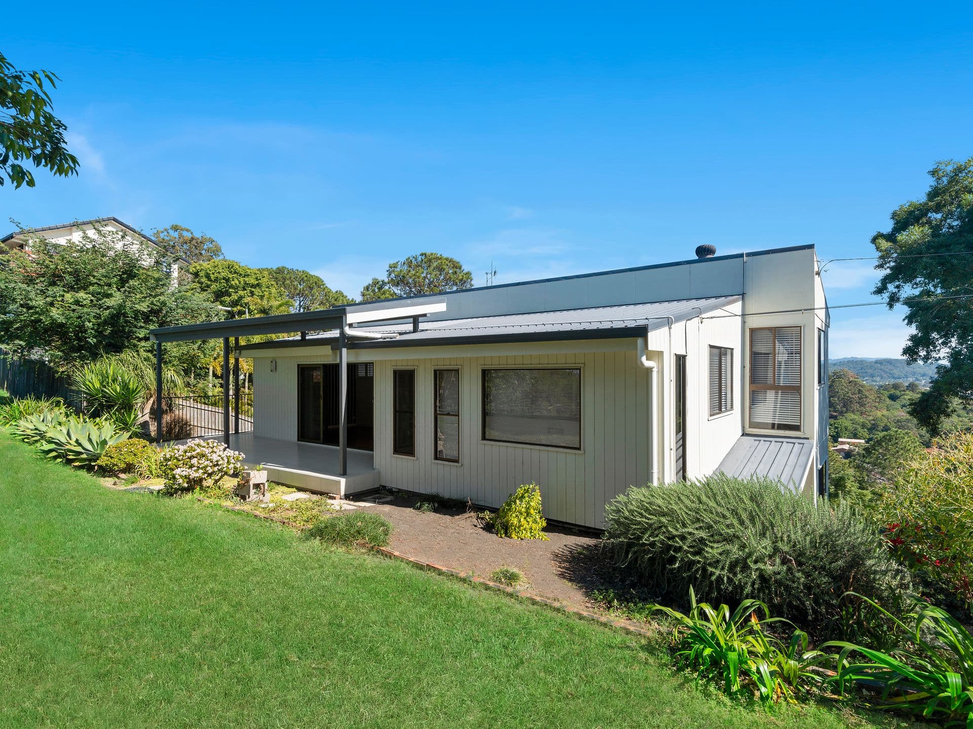 18 Illawarra Court, Tugun QLD 4224, Tugun - Image 1