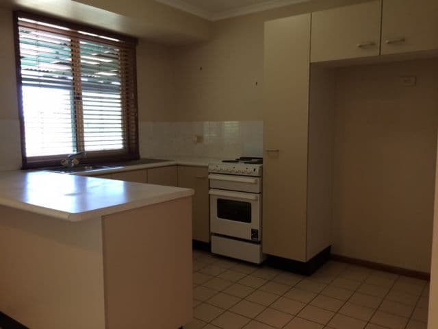 10 Camion Court, PETRIE QLD 4502, Petrie - Thumbnail 7