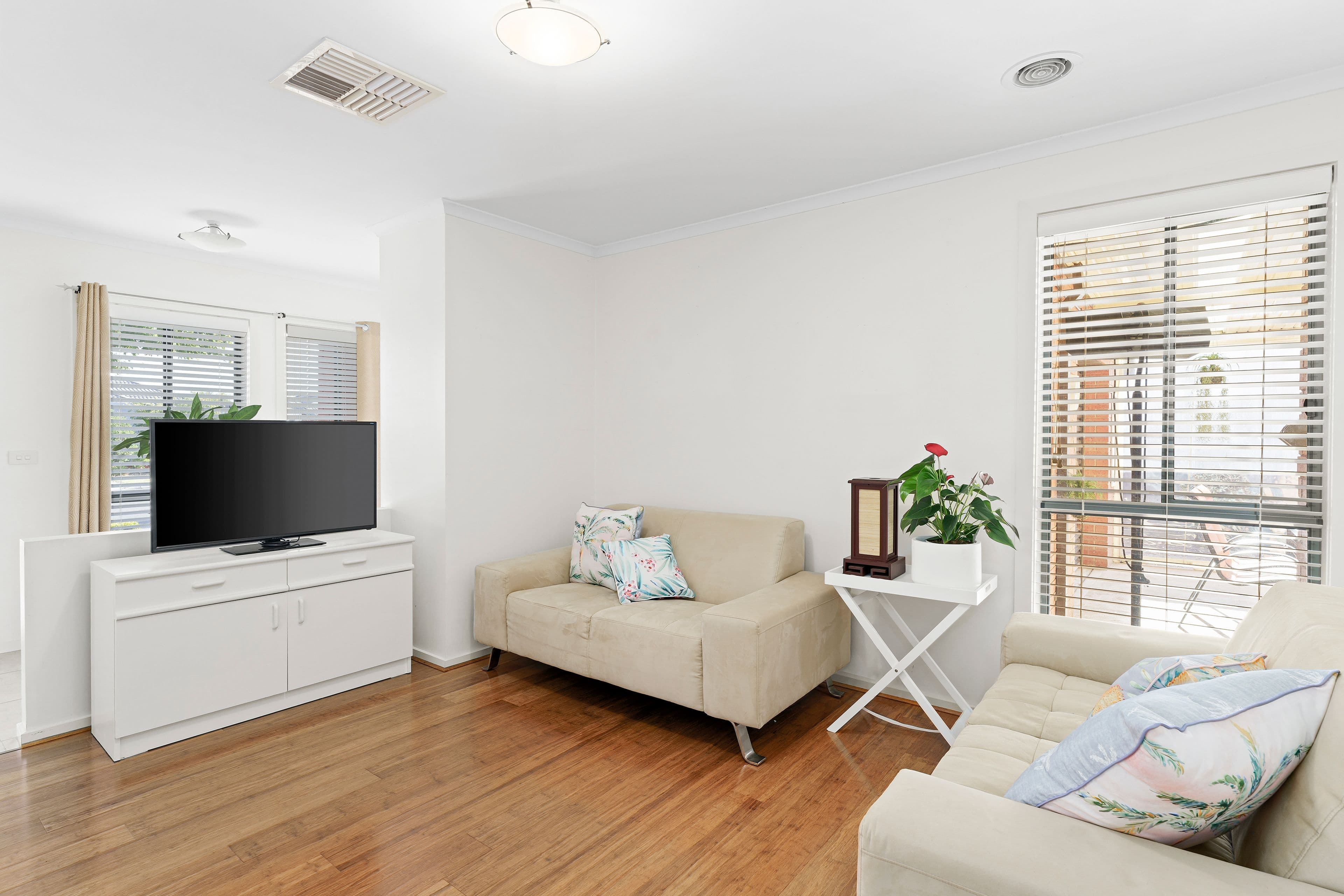 55 Cover Drive, Sunbury VIC 3429, Sunbury - Thumbnail 2
