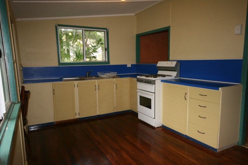 25 West Street, SARINA QLD 4737, Sarina - Thumbnail 4