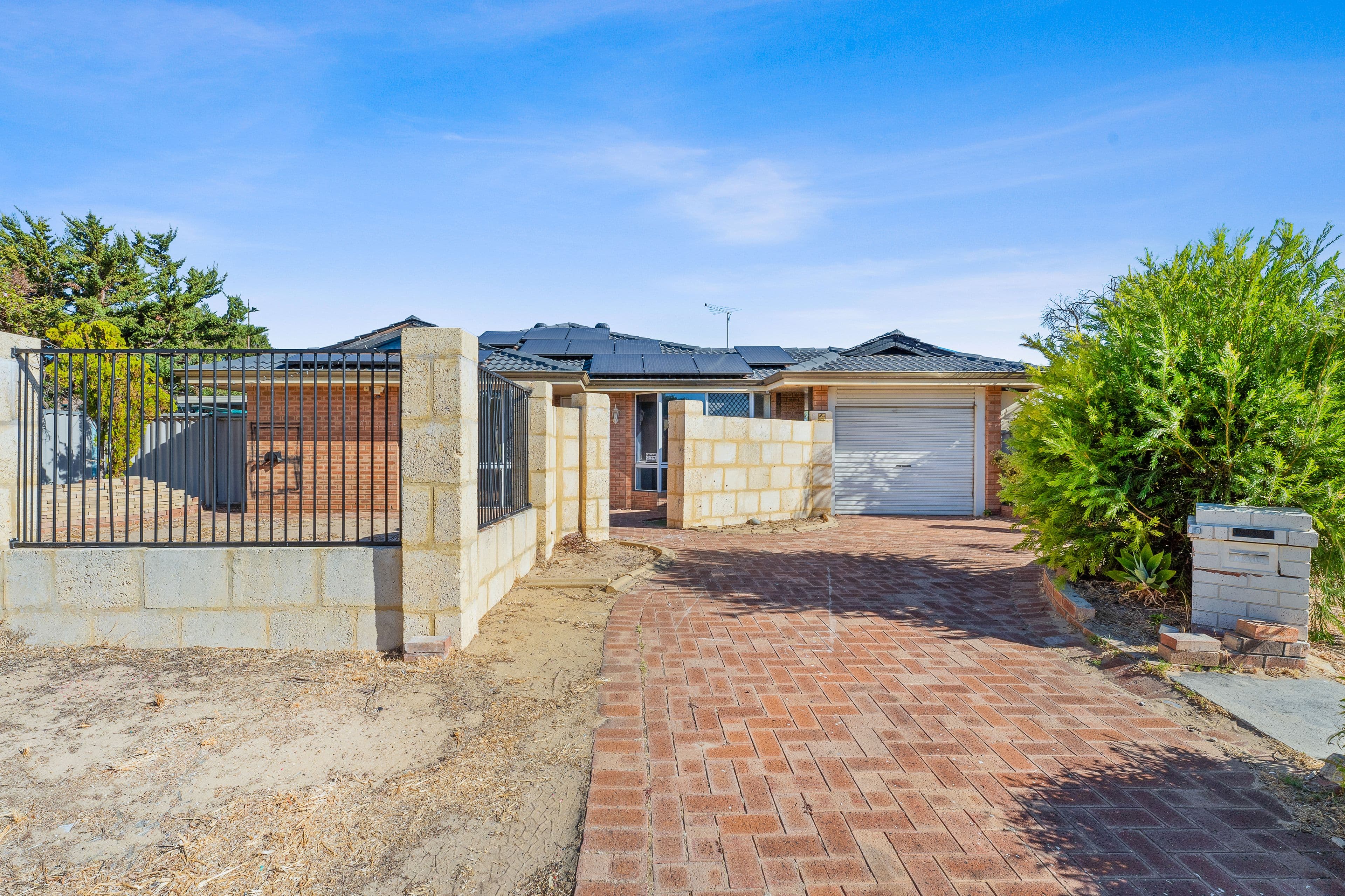 61 Bondi Crescent, Warnbro WA 6169, Warnbro - Thumbnail 2