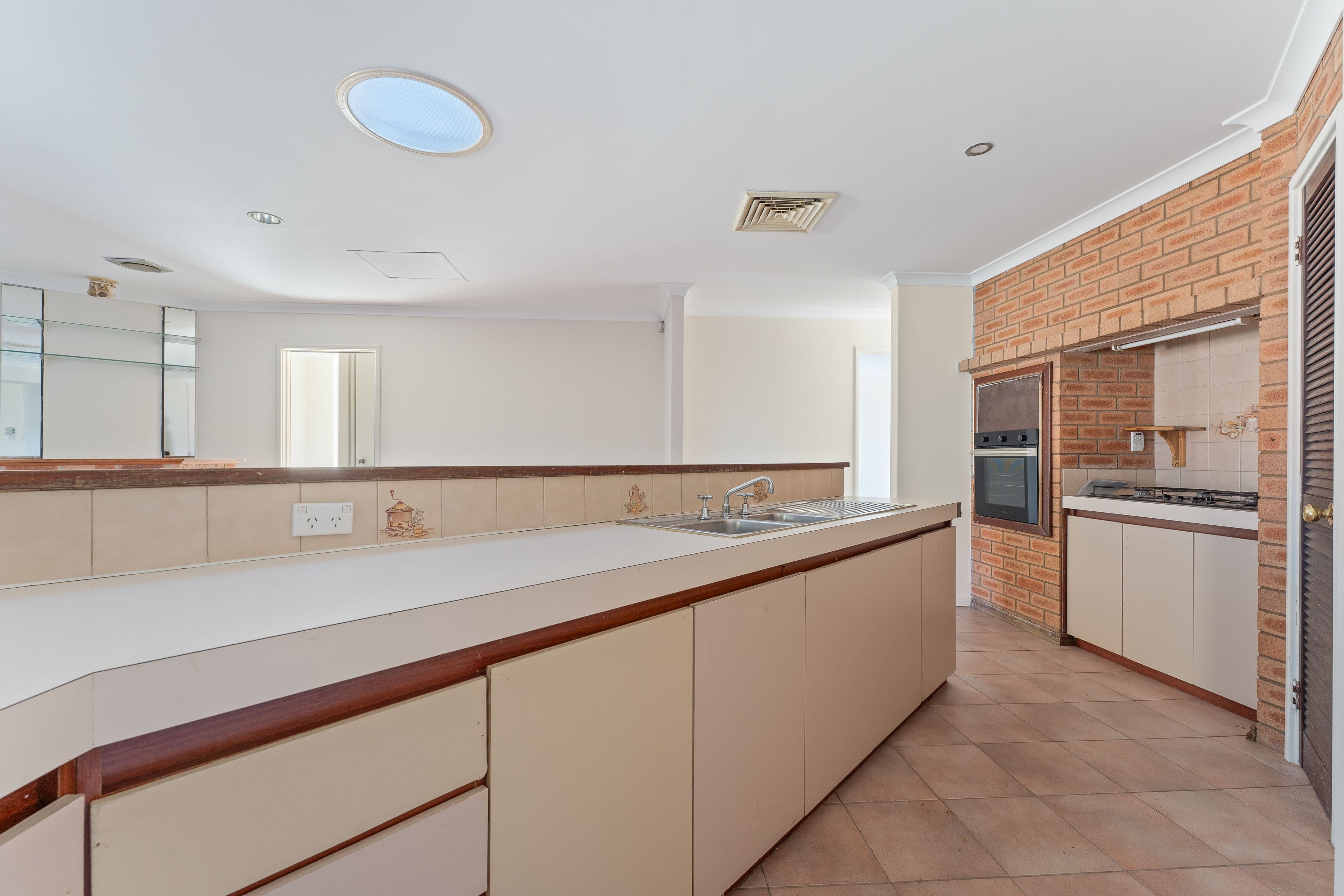 61 Bondi Crescent, Warnbro WA 6169, Warnbro - Thumbnail 7