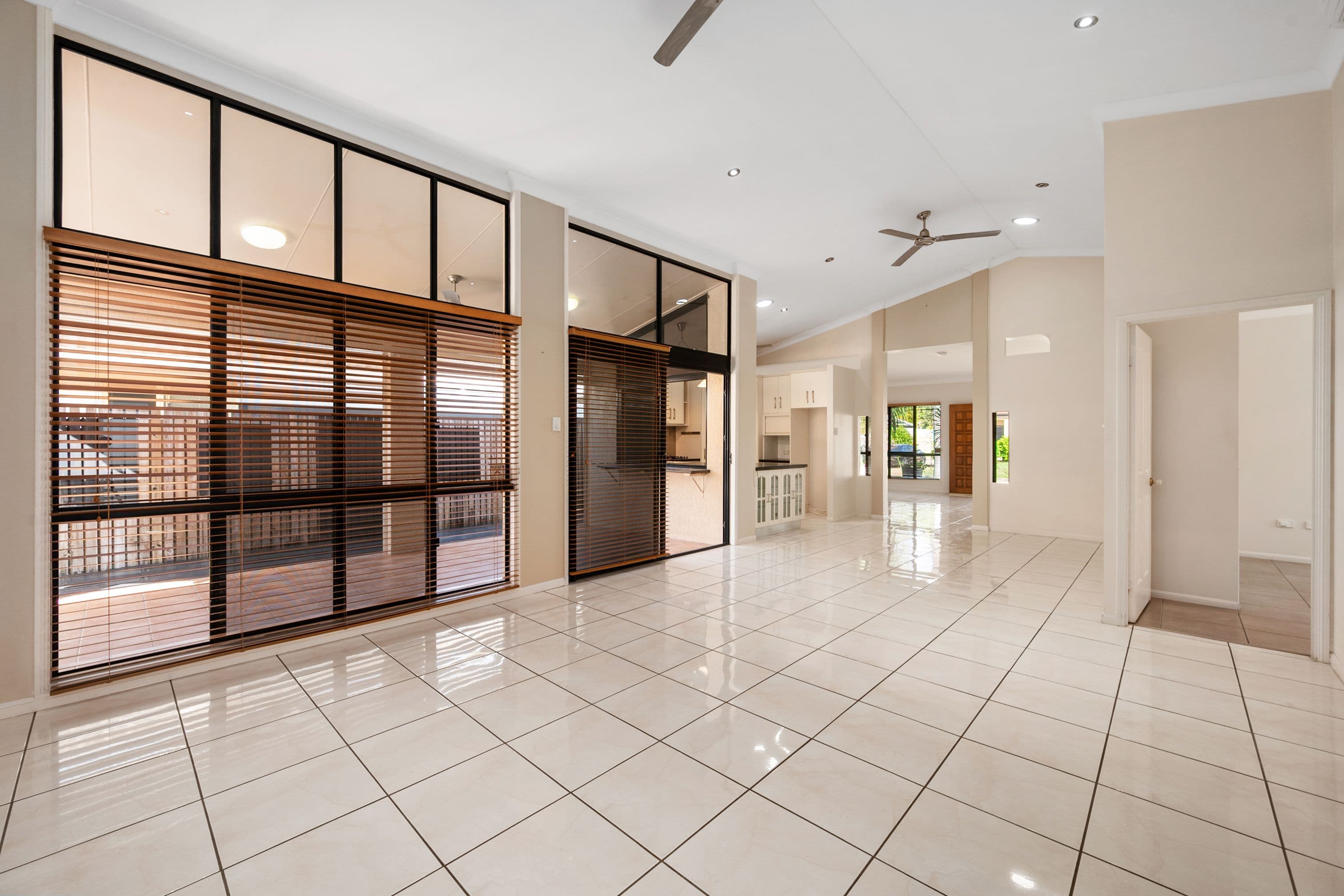 6 Lakeview Court, Kirwan QLD 4817, Kirwan - Thumbnail 4