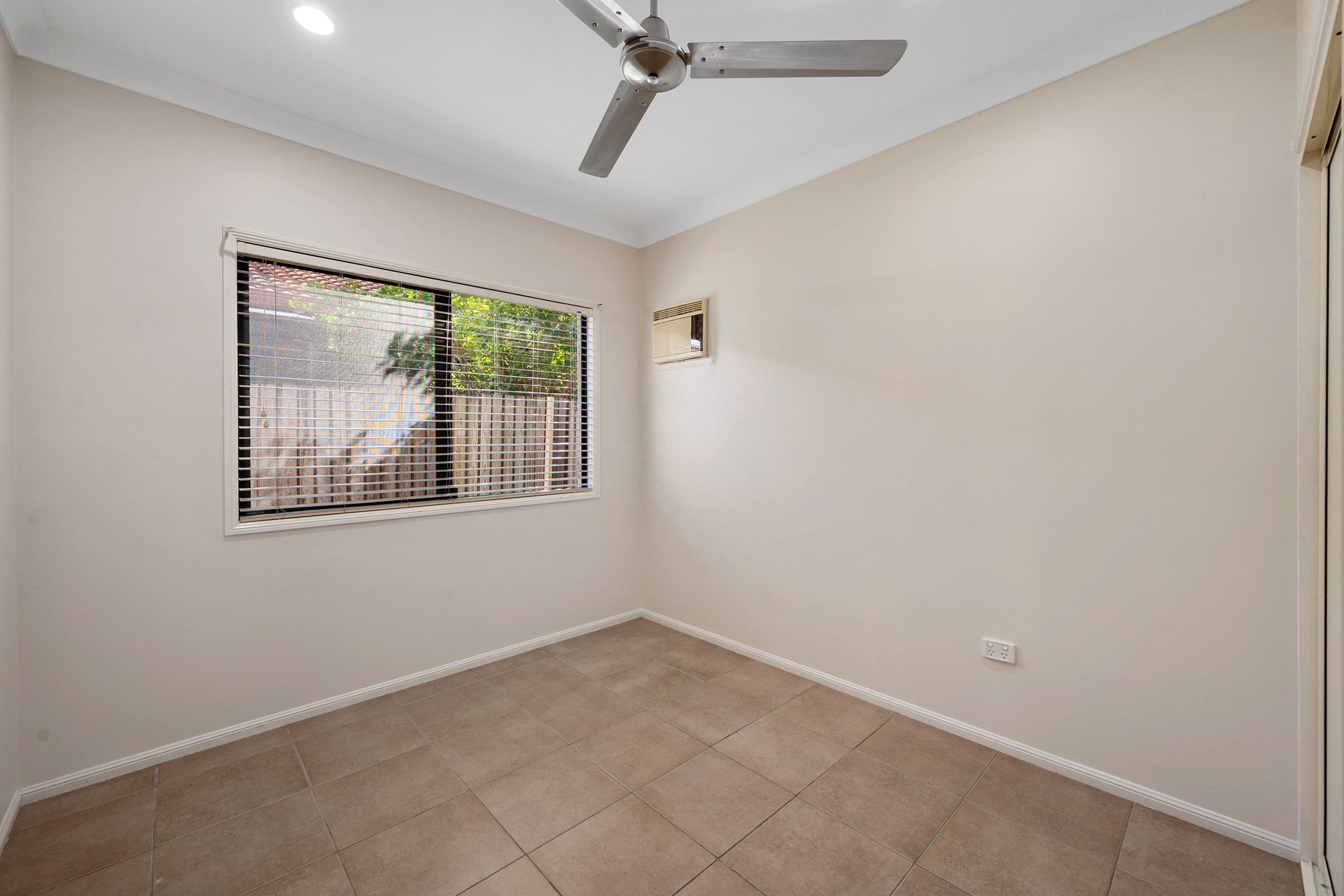 6 Lakeview Court, Kirwan QLD 4817, Kirwan - Thumbnail 8