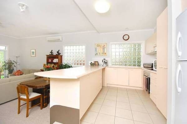 109 Gray Road, WEST END QLD 4101, West End - Thumbnail 7