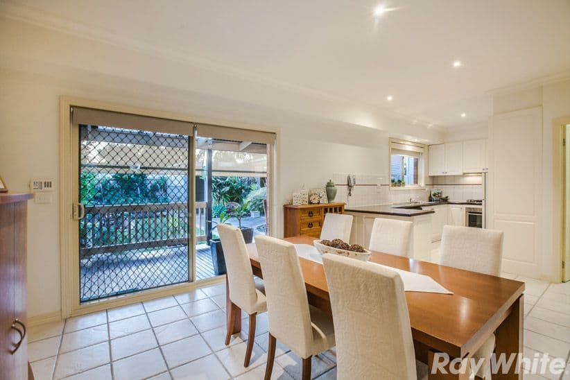 9 Tyndall Way, Mill Park VIC 3082, Mill Park - Thumbnail 6