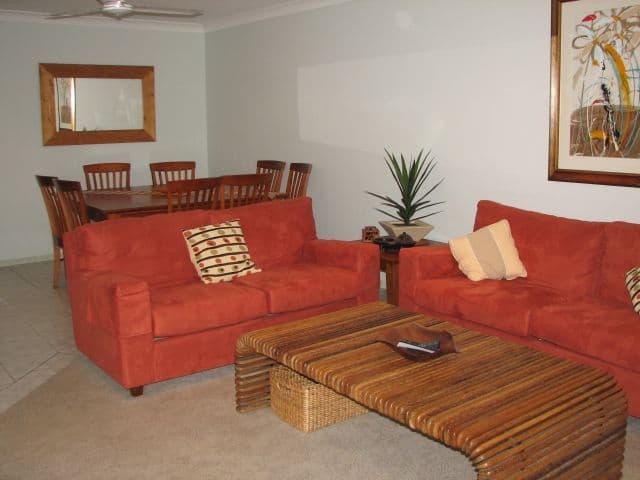4  Parkview Crescent, YAMBA NSW 2464, Yamba - Thumbnail 2