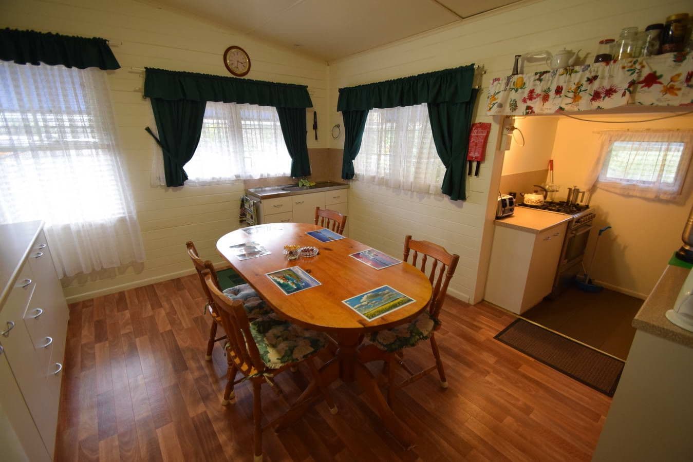 27 Francis Terrace, Esk QLD 4312, Esk - Thumbnail 4