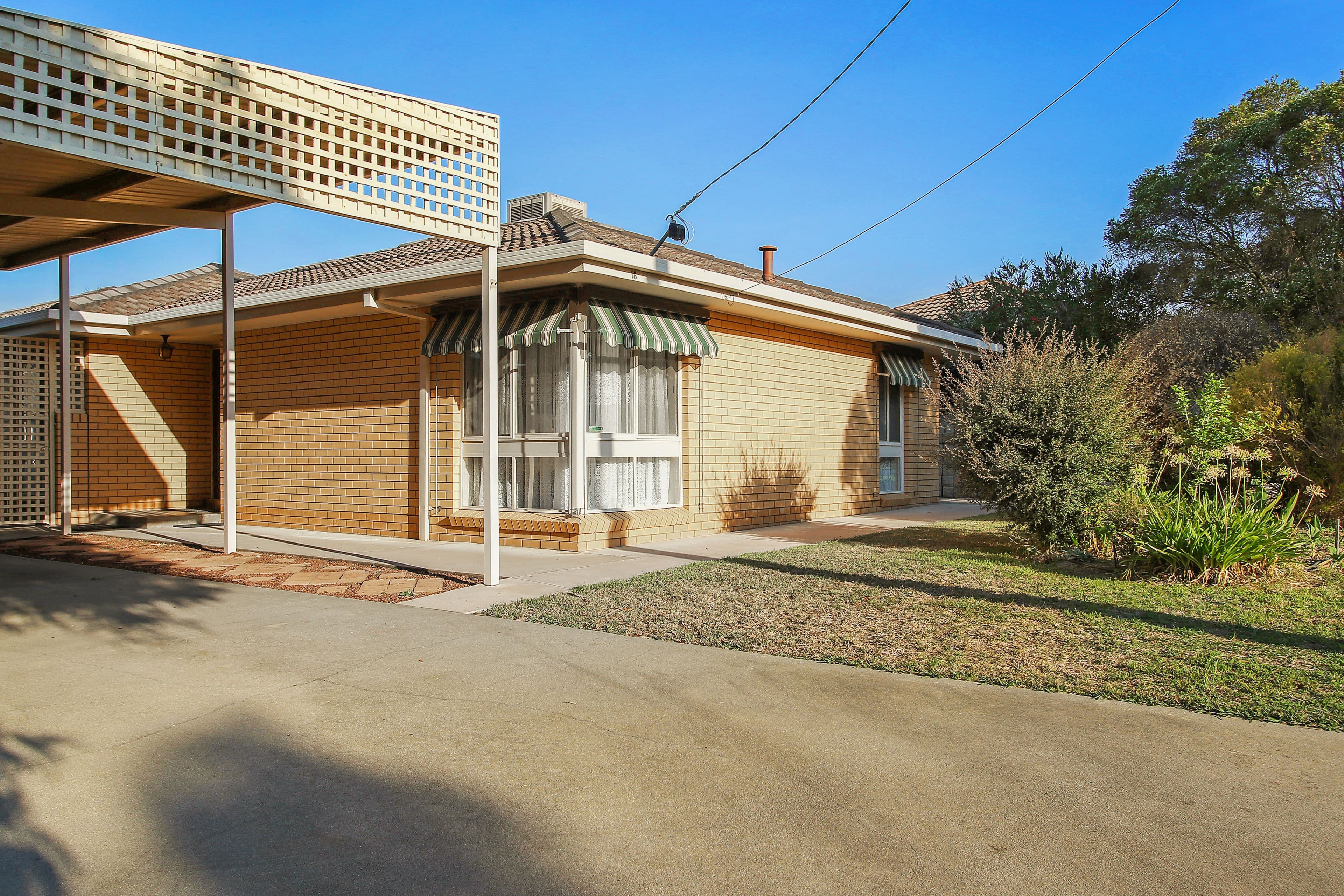 18 Serpentine Avenue, West Wodonga VIC 3690, West Wodonga - Thumbnail 3