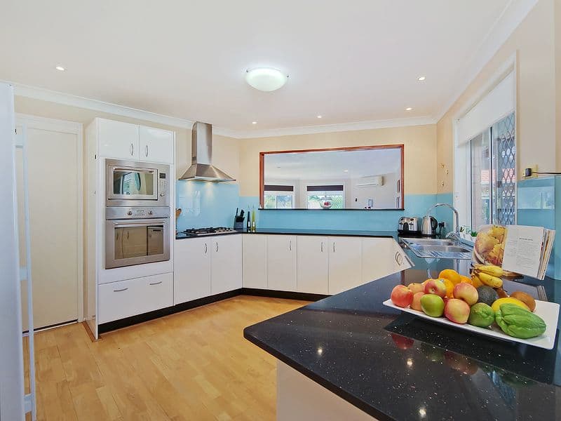 90 Treeview Drive, BURLEIGH WATERS QLD 4220, Burleigh Waters - Image 1