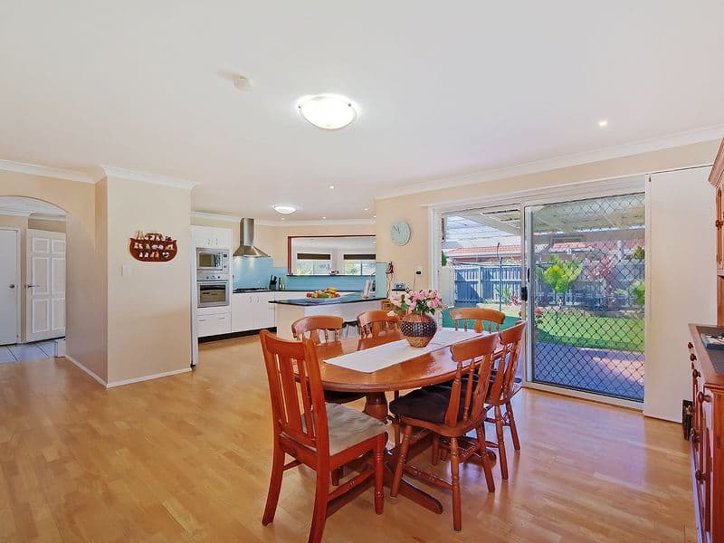 90 Treeview Drive, BURLEIGH WATERS QLD 4220, Burleigh Waters - Thumbnail 5