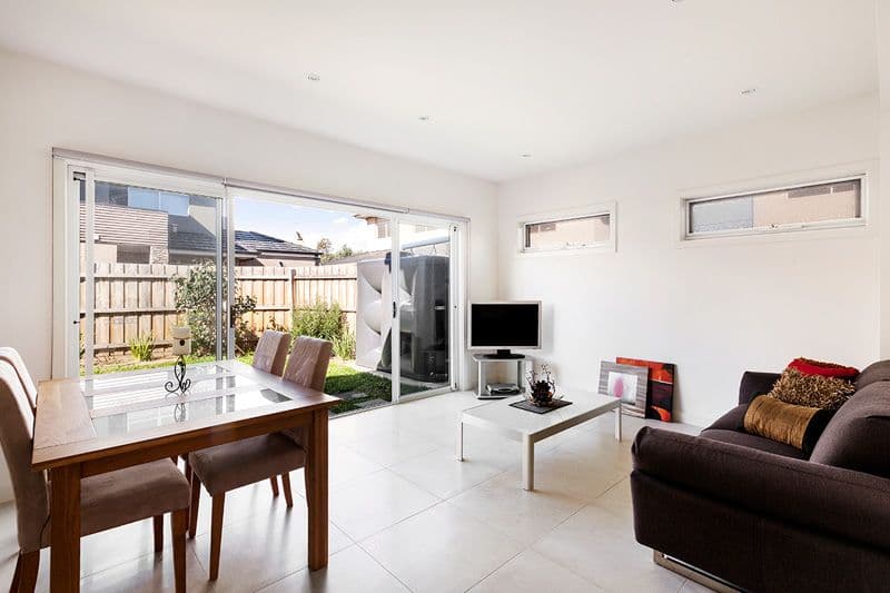 6 Pullyn Street, Clayton VIC 3168, Clayton - Thumbnail 2