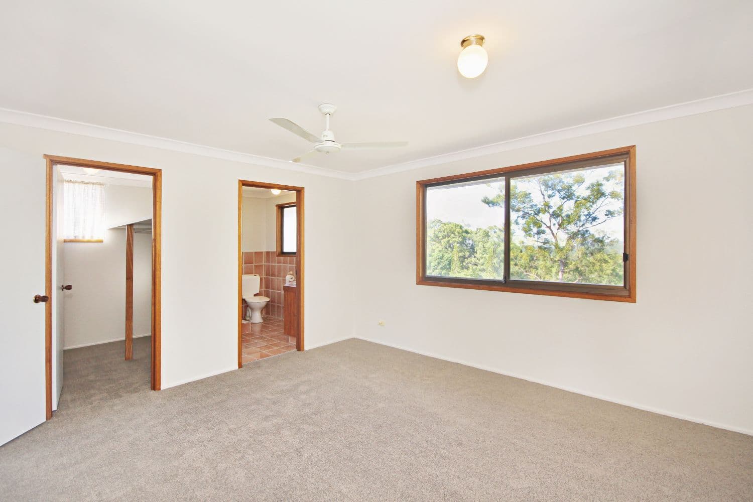 12 Duke Court, TALLAI QLD 4213, Tallai - Thumbnail 7