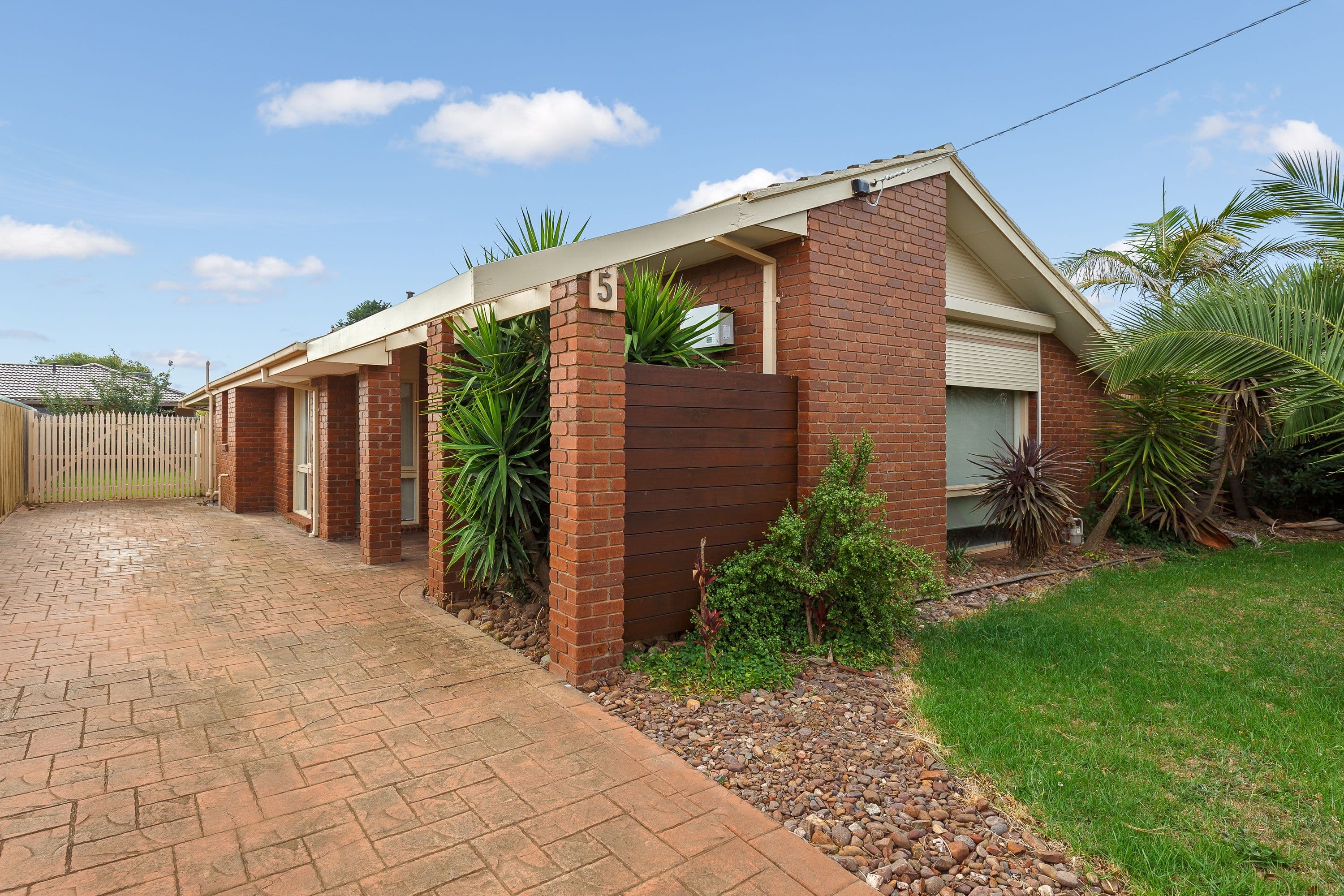 5 Bouverie Place, Epping VIC 3076, Epping - Image 1