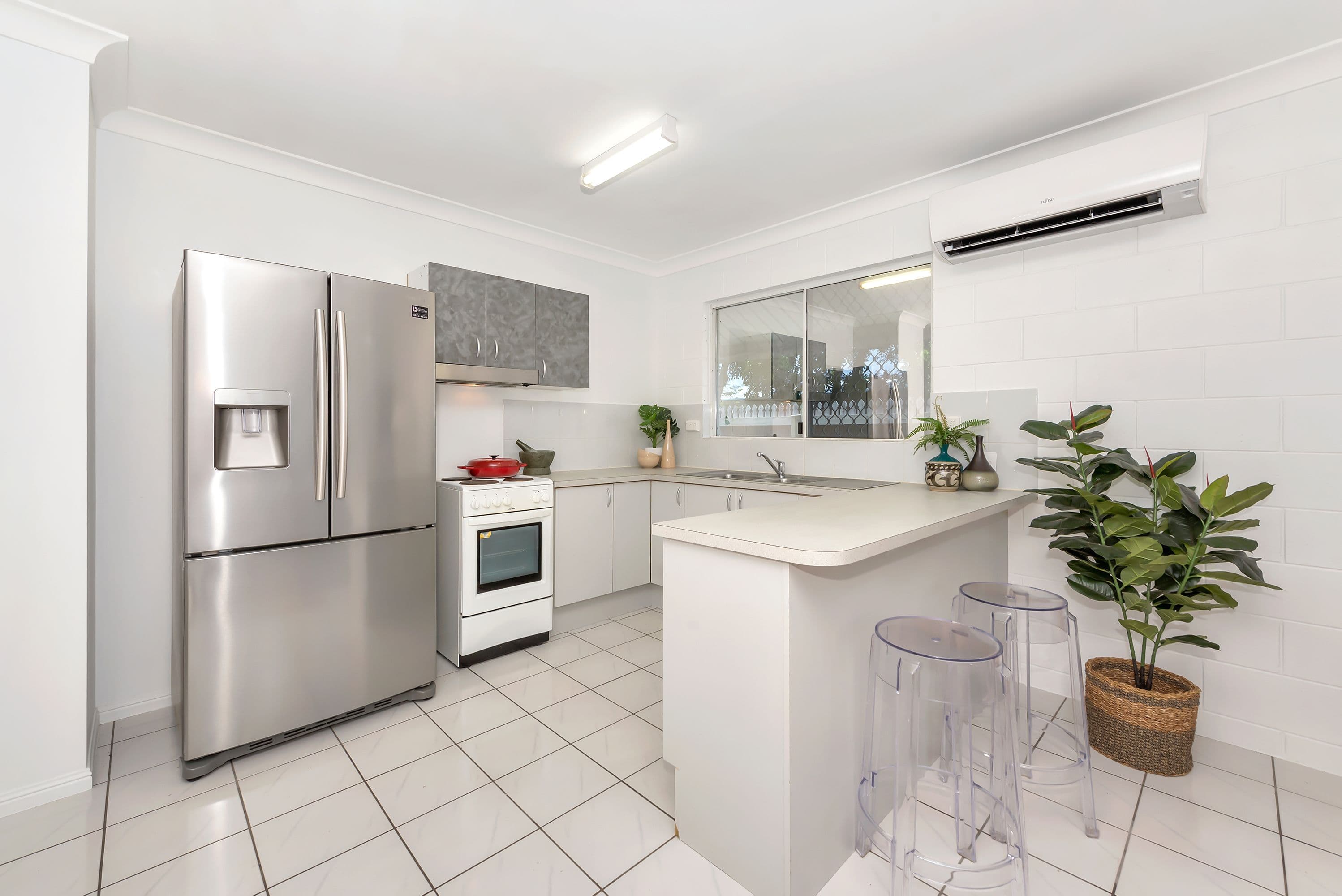 17 Sherriff Street, Hermit Park QLD 4812, Hermit Park - Thumbnail 3