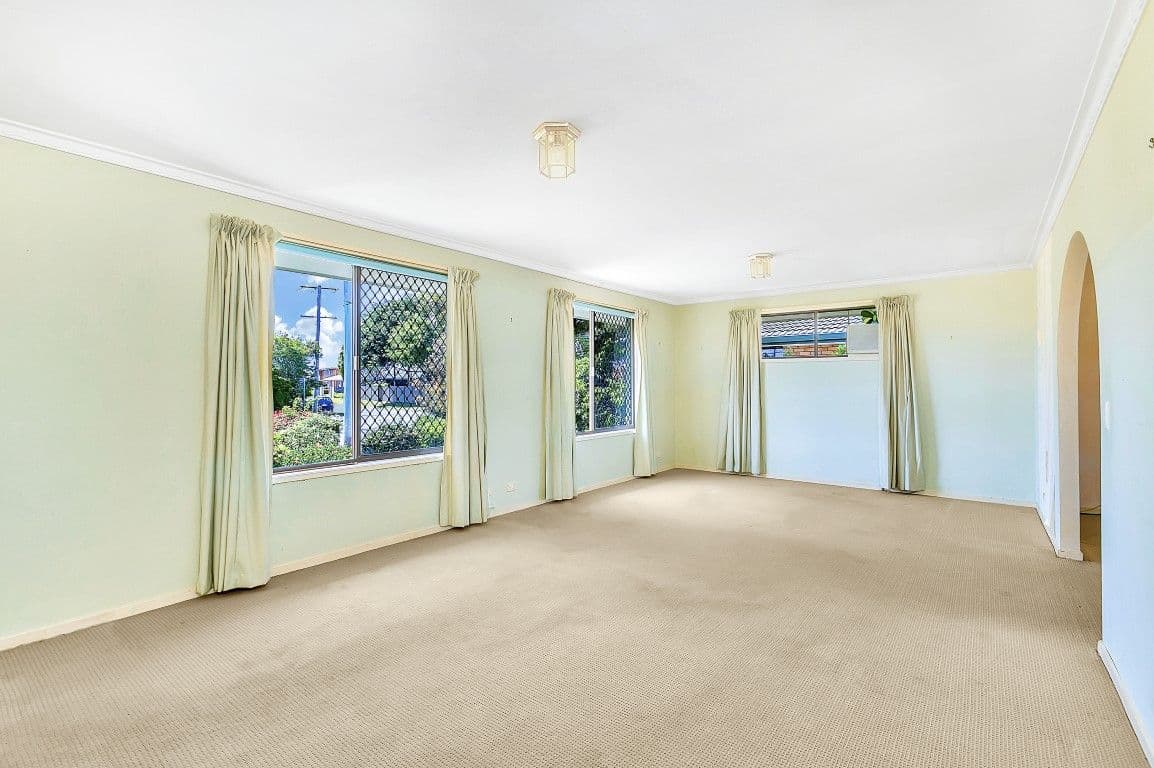 70 Burleigh Street, BURLEIGH WATERS QLD 4220, Burleigh Waters - Thumbnail 5