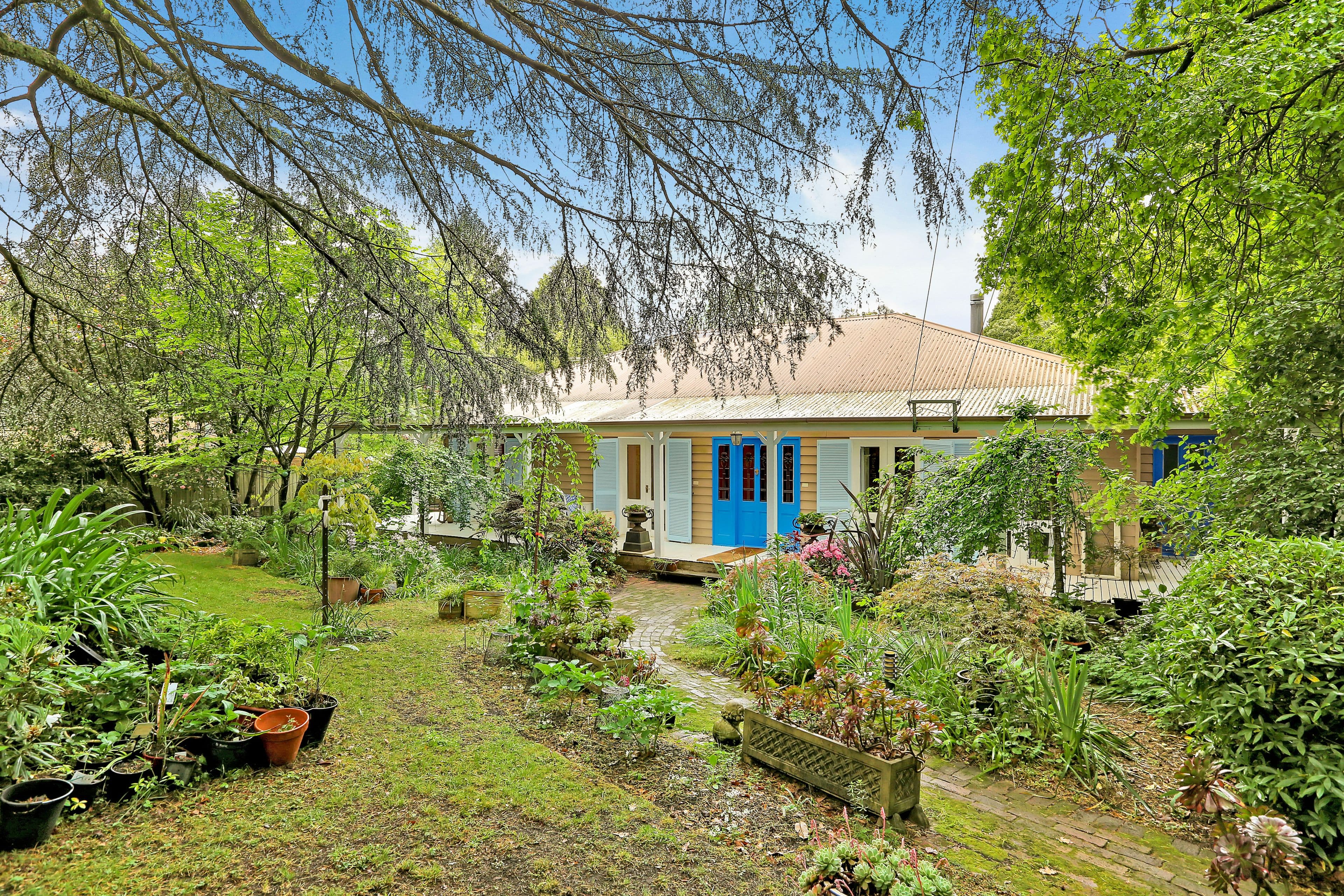 11 Shillington Street, Blackheath NSW 2785, Blackheath - Image 1