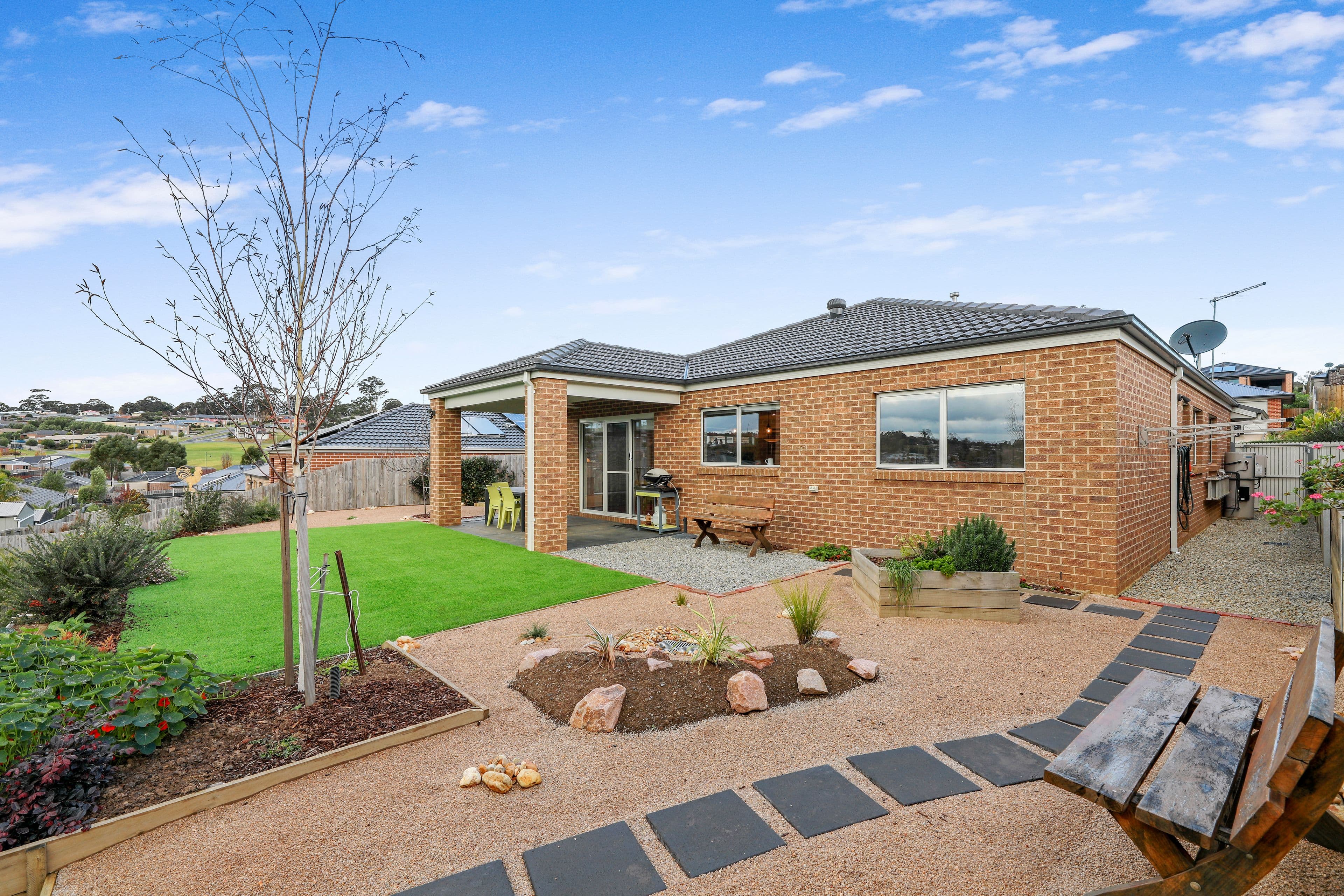 5 Chaucer Way, Drouin VIC 3818, Drouin - Image 1