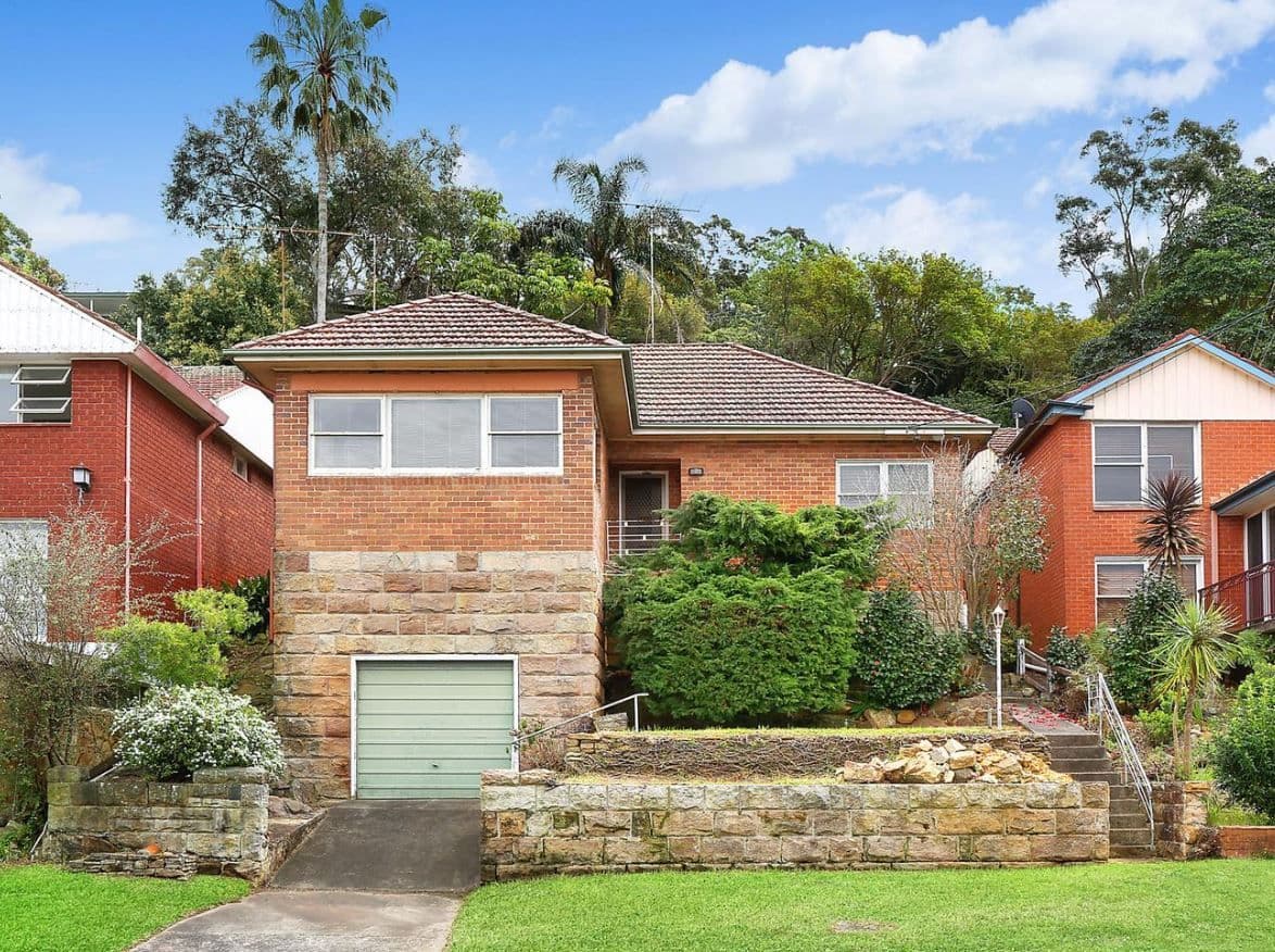 10 Kyle Parade, Kyle Bay - Image 1