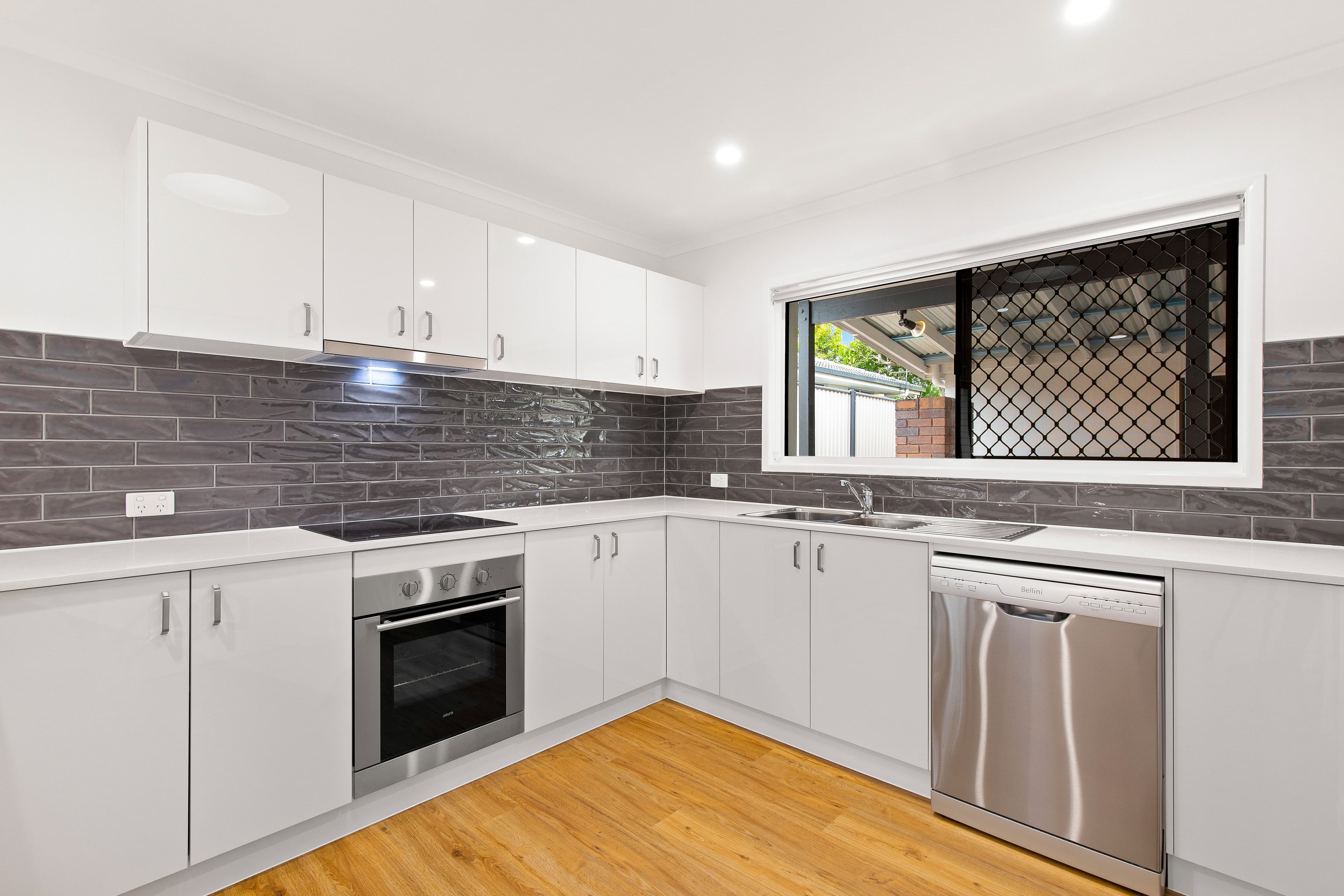 18 Maribor Street, Westlake QLD 4074, Westlake - Thumbnail 2