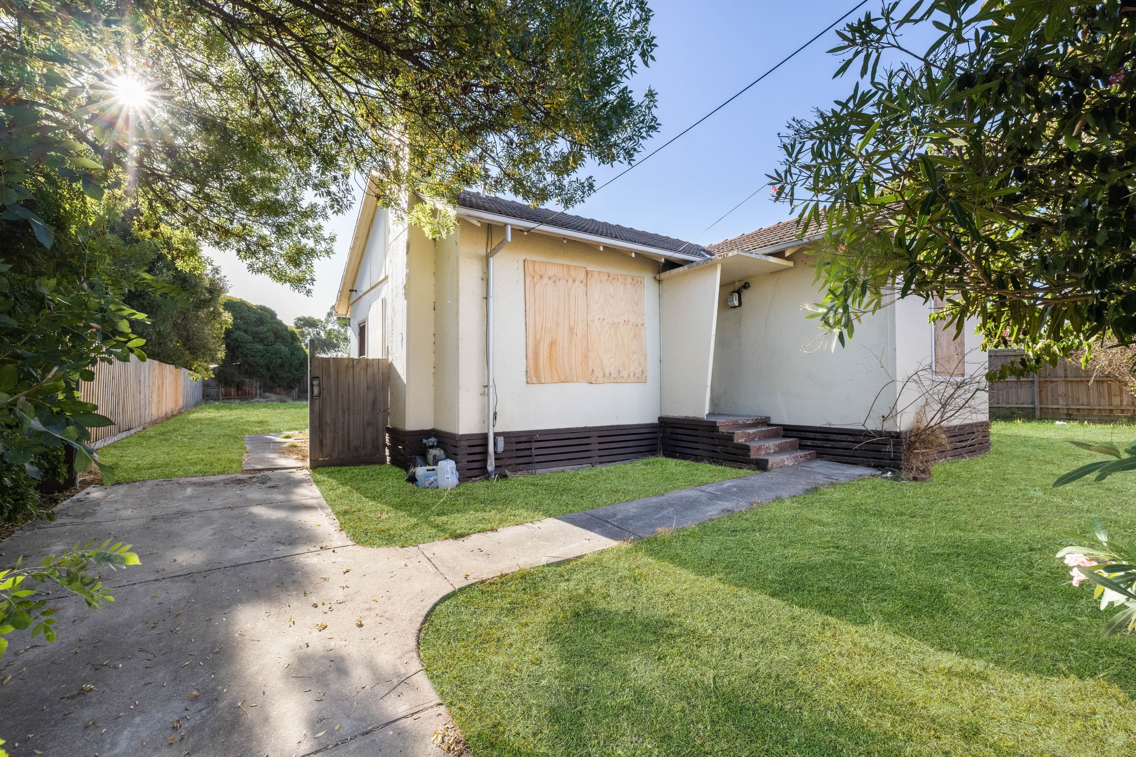 11 Anne Court, Broadmeadows VIC 3047, Broadmeadows - Thumbnail 2
