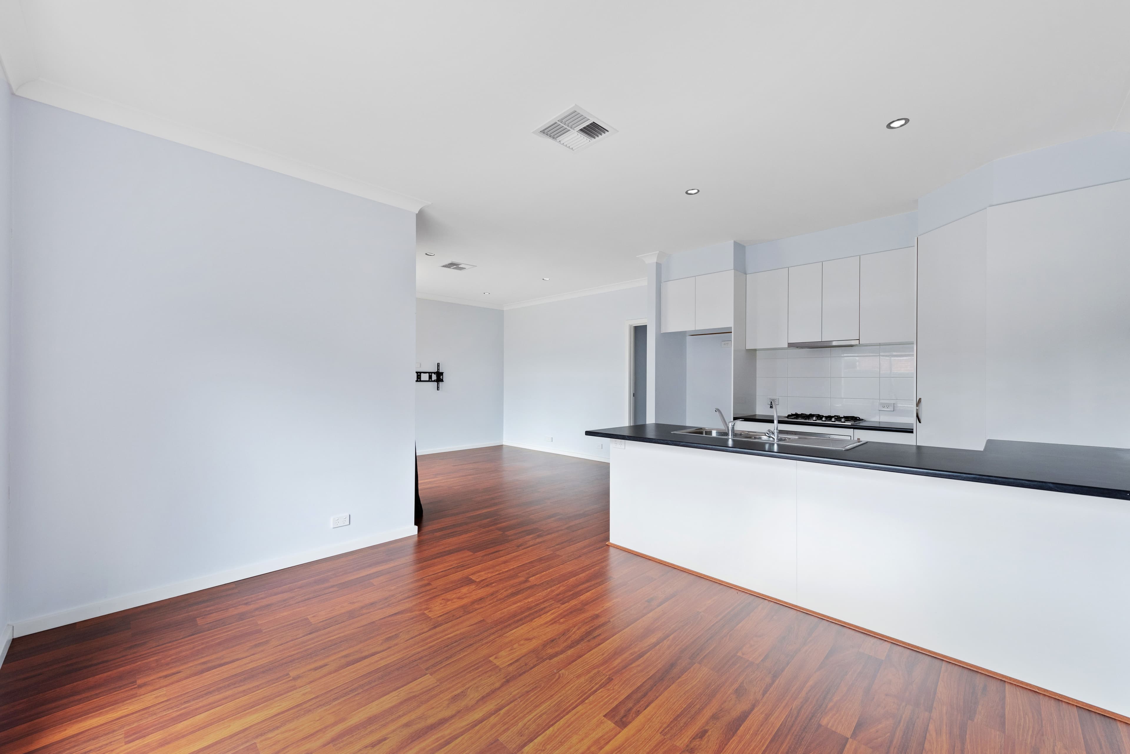 30 West Parkway, Mount Barker SA 5251, Mount Barker - Thumbnail 3