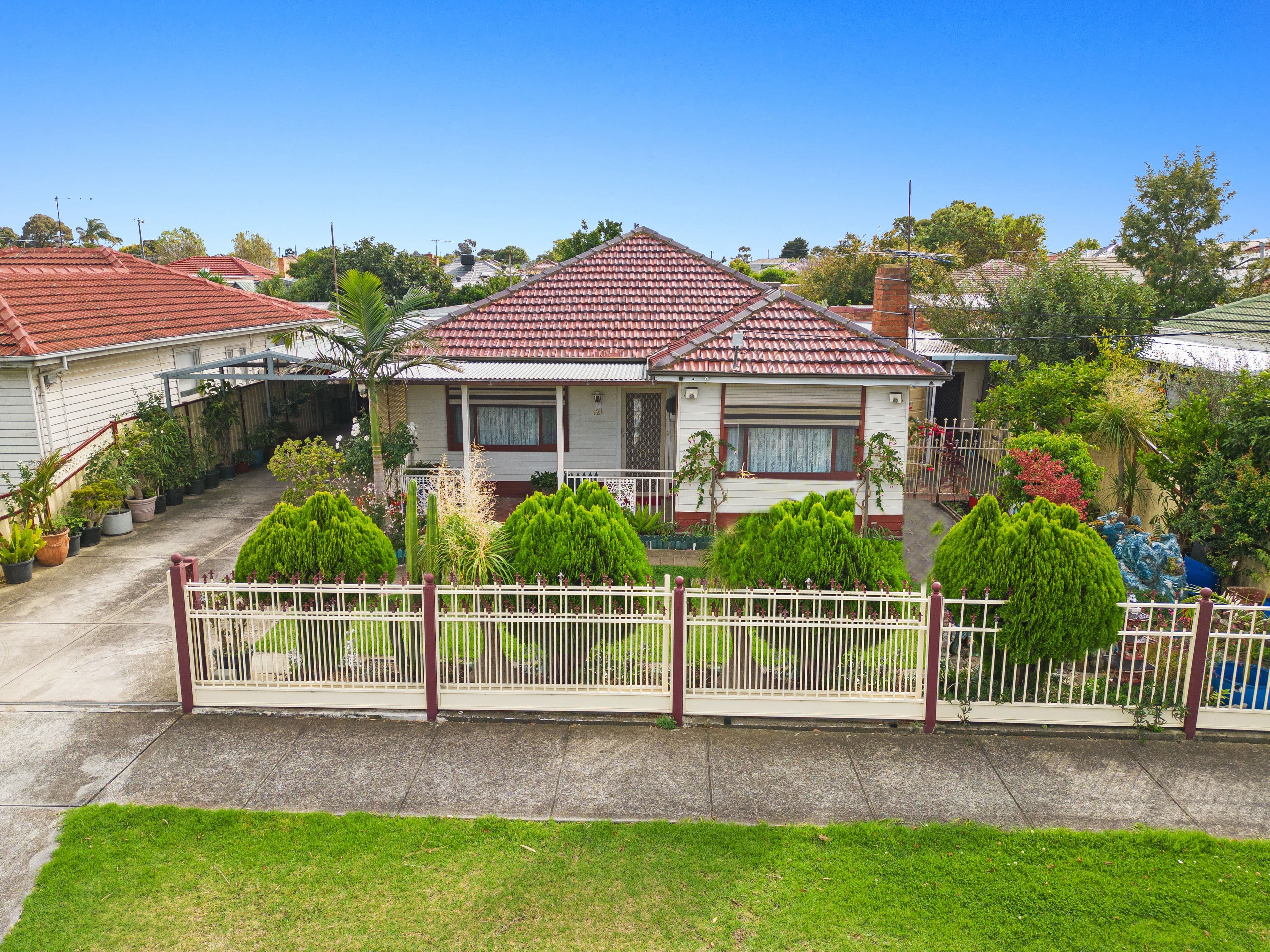 121 Suffolk Road, Sunshine North VIC 3020, Sunshine North - Image 1