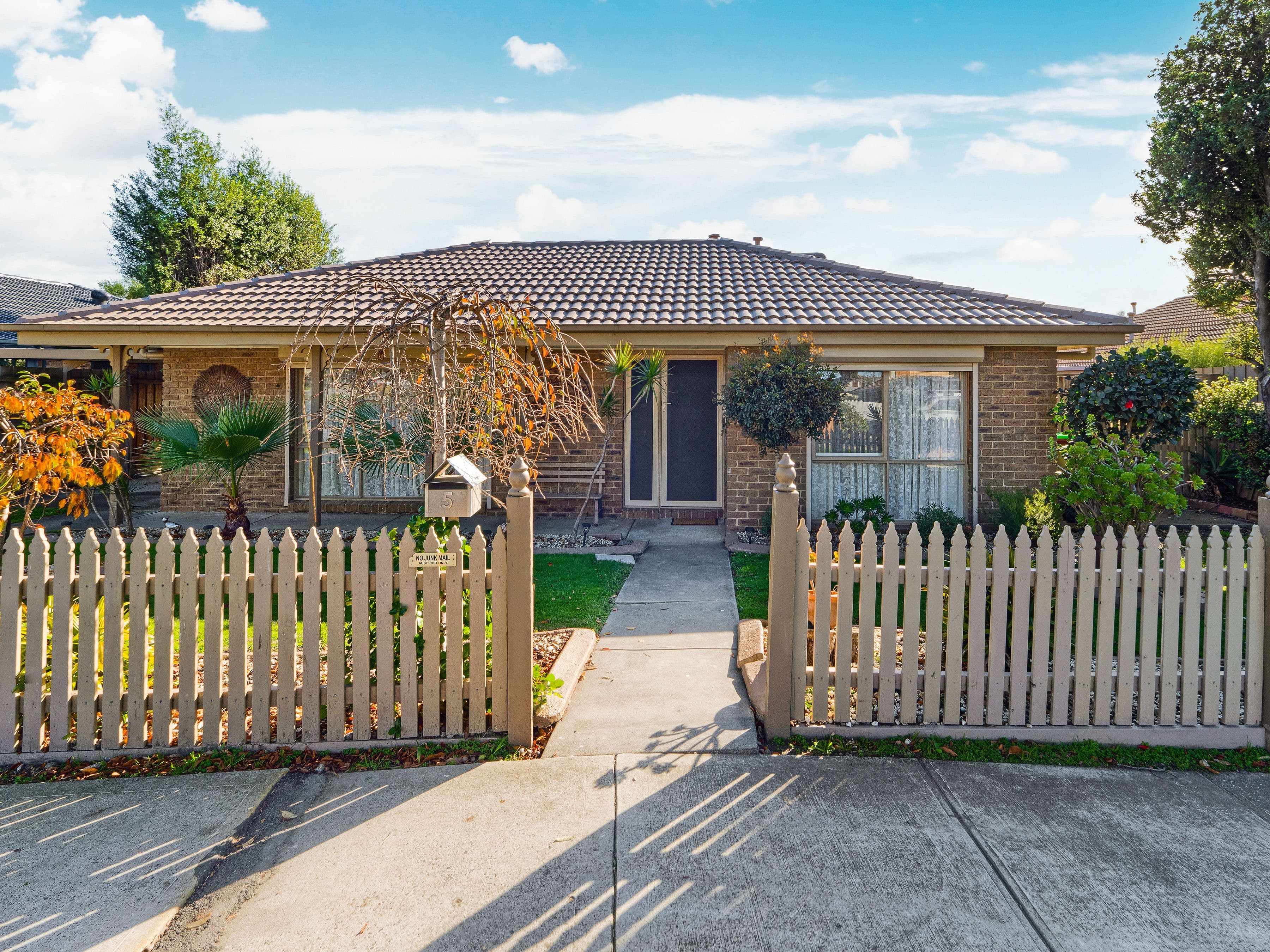 5 Horsfield Street, Cranbourne North VIC 3977, Cranbourne North - Thumbnail 2