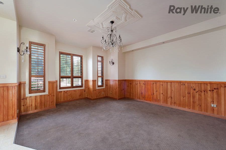 5 Osterley Close, Caroline Springs VIC 3023, Caroline Springs - Thumbnail 3