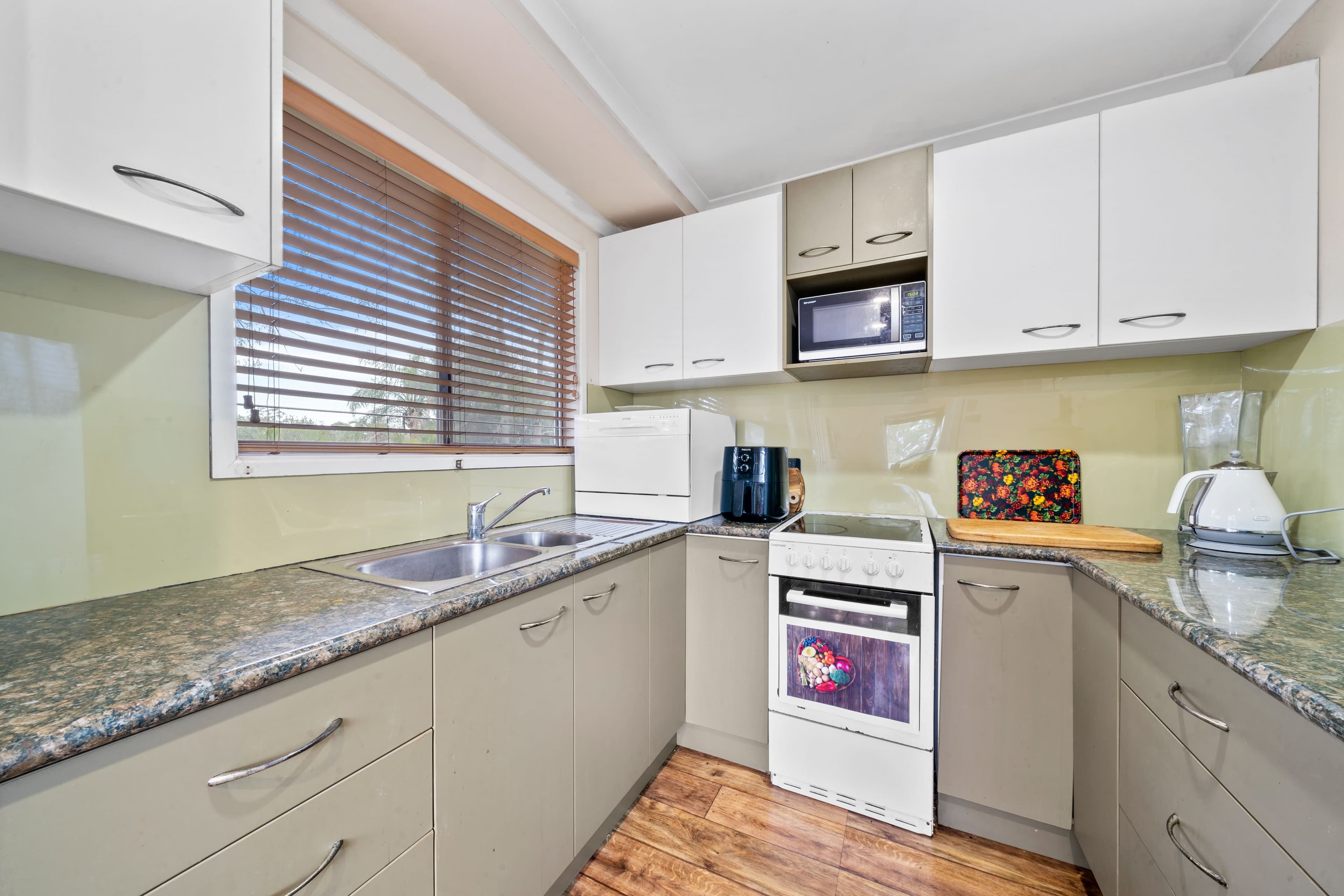6 Manfred Street, Eagleby QLD 4207, Eagleby - Thumbnail 7