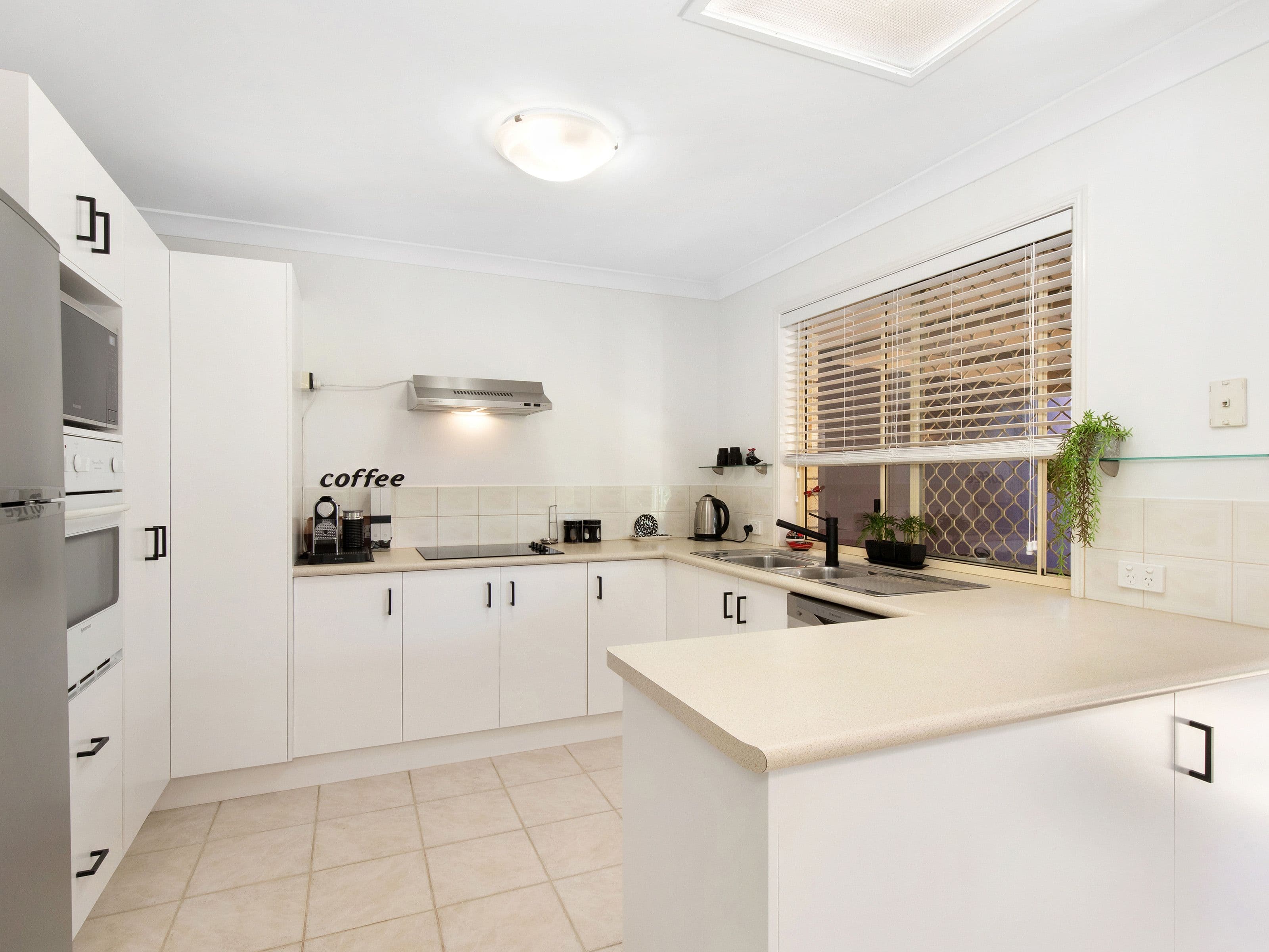 6 Cardona Court, Reedy Creek QLD 4227, Reedy Creek - Thumbnail 4