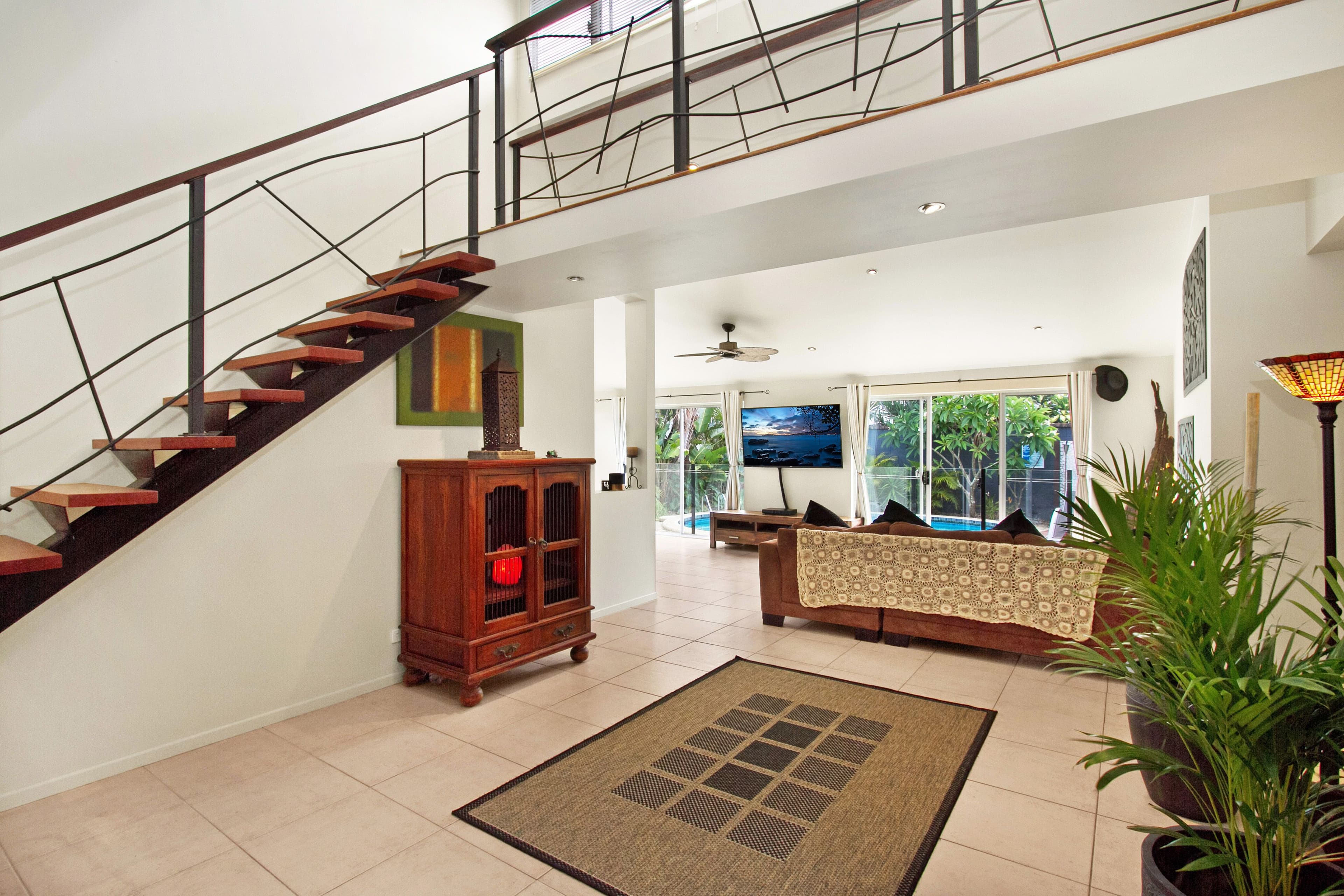 36 Allambi Avenue, Broadbeach Waters QLD 4218, Broadbeach Waters - Image 1