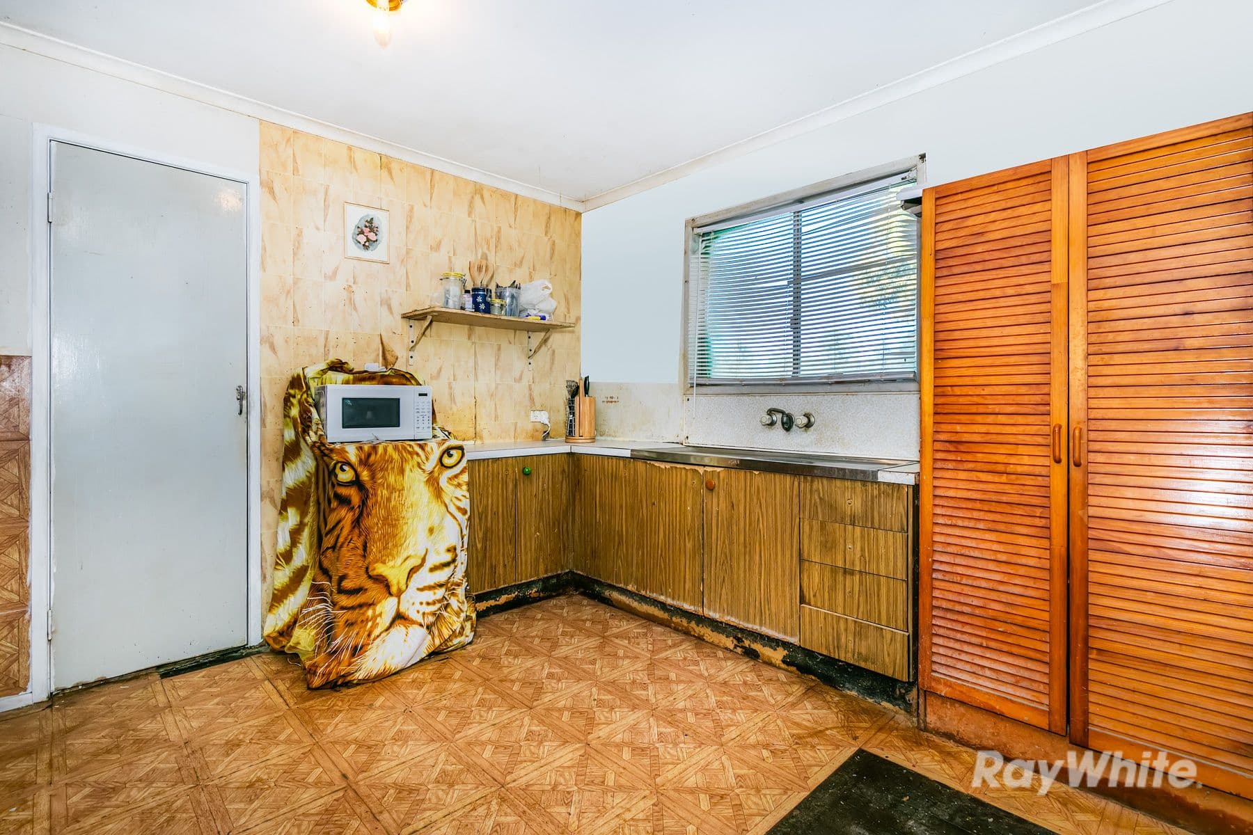 4 Franke Court, Kingston QLD 4114, Kingston - Thumbnail 3