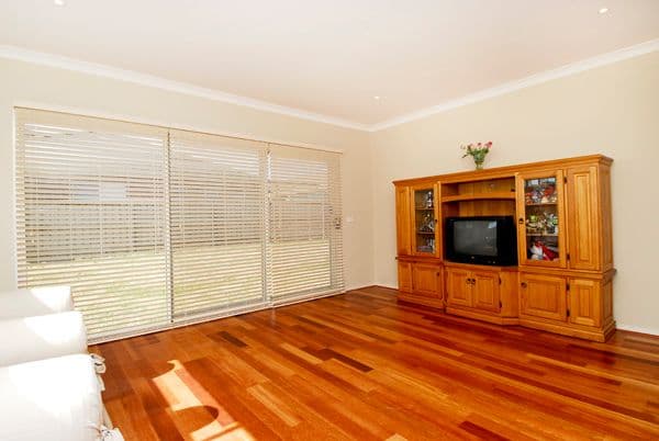 8 Montmorency Avenue, BERWICK VIC 3806, Berwick - Thumbnail 6