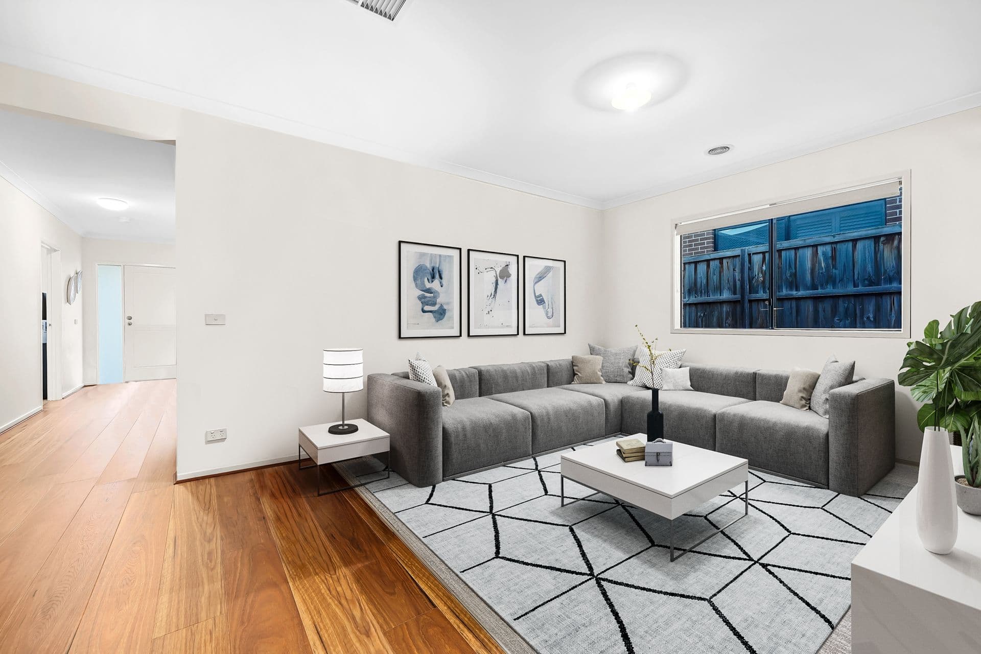 10 Nixon Drive, Berwick VIC 3806, Berwick - Thumbnail 2