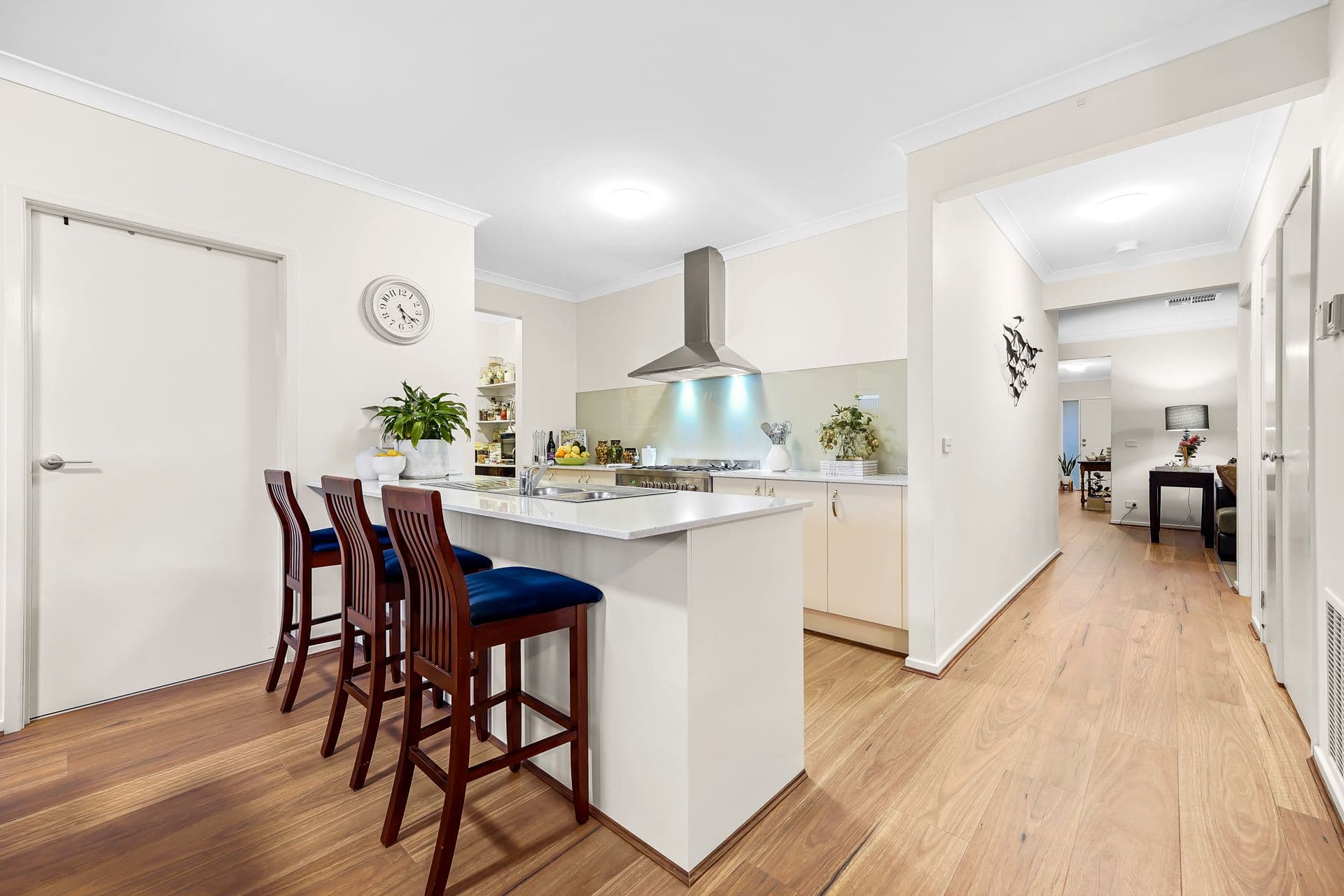 10 Nixon Drive, Berwick VIC 3806, Berwick - Thumbnail 4