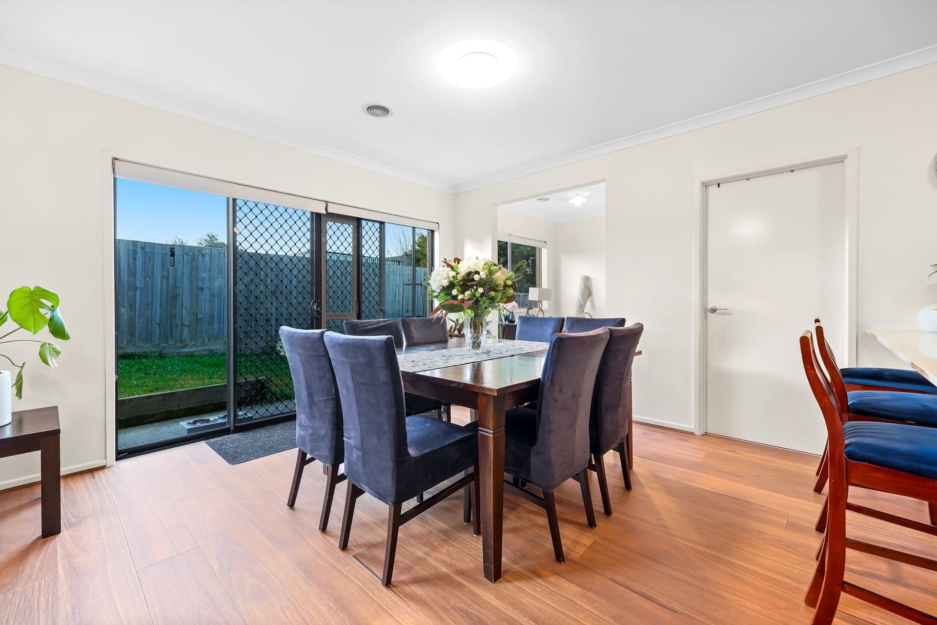 10 Nixon Drive, Berwick VIC 3806, Berwick - Thumbnail 8